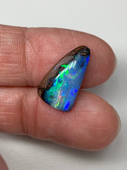 Shark Fin. Solid Boulder Opal. 4.26 Ct