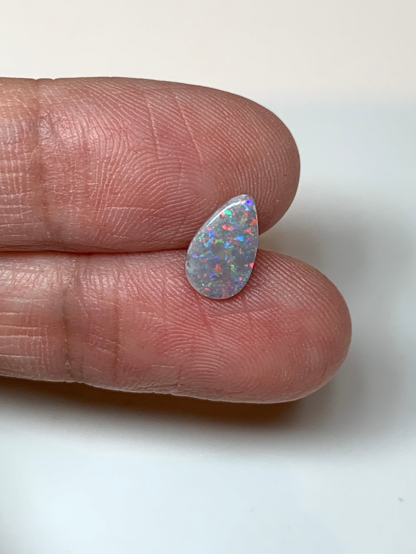 Starry Red. Lightning Ridge Opal. 0.85 Ct
