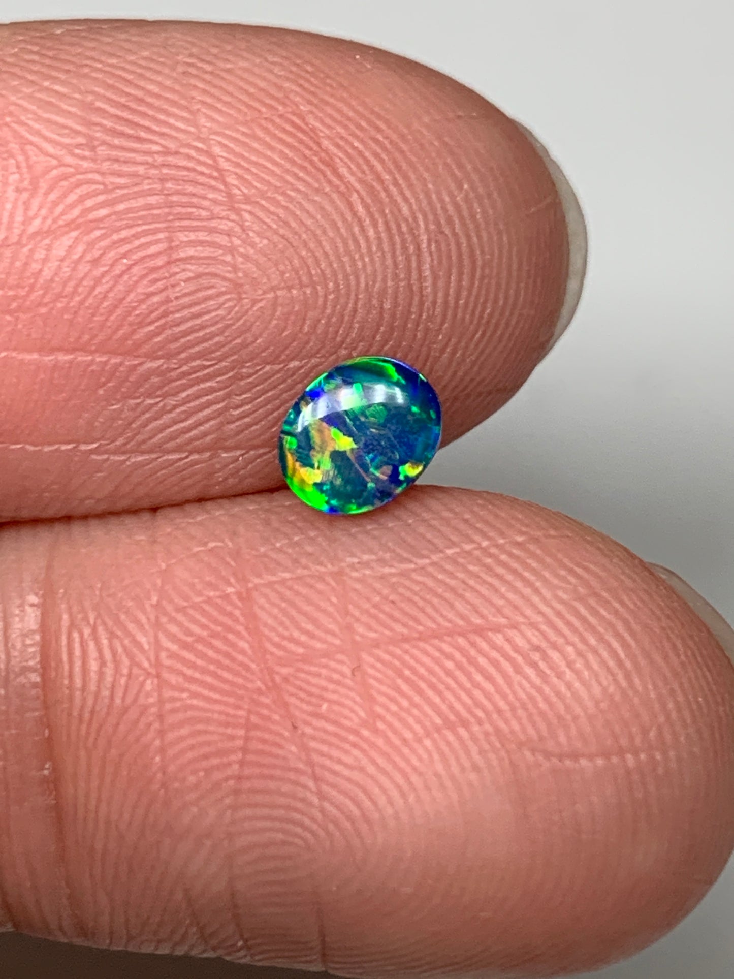 Vibrant Lines. Lightning Ridge Doublet Black Opal. 0.34 Ct