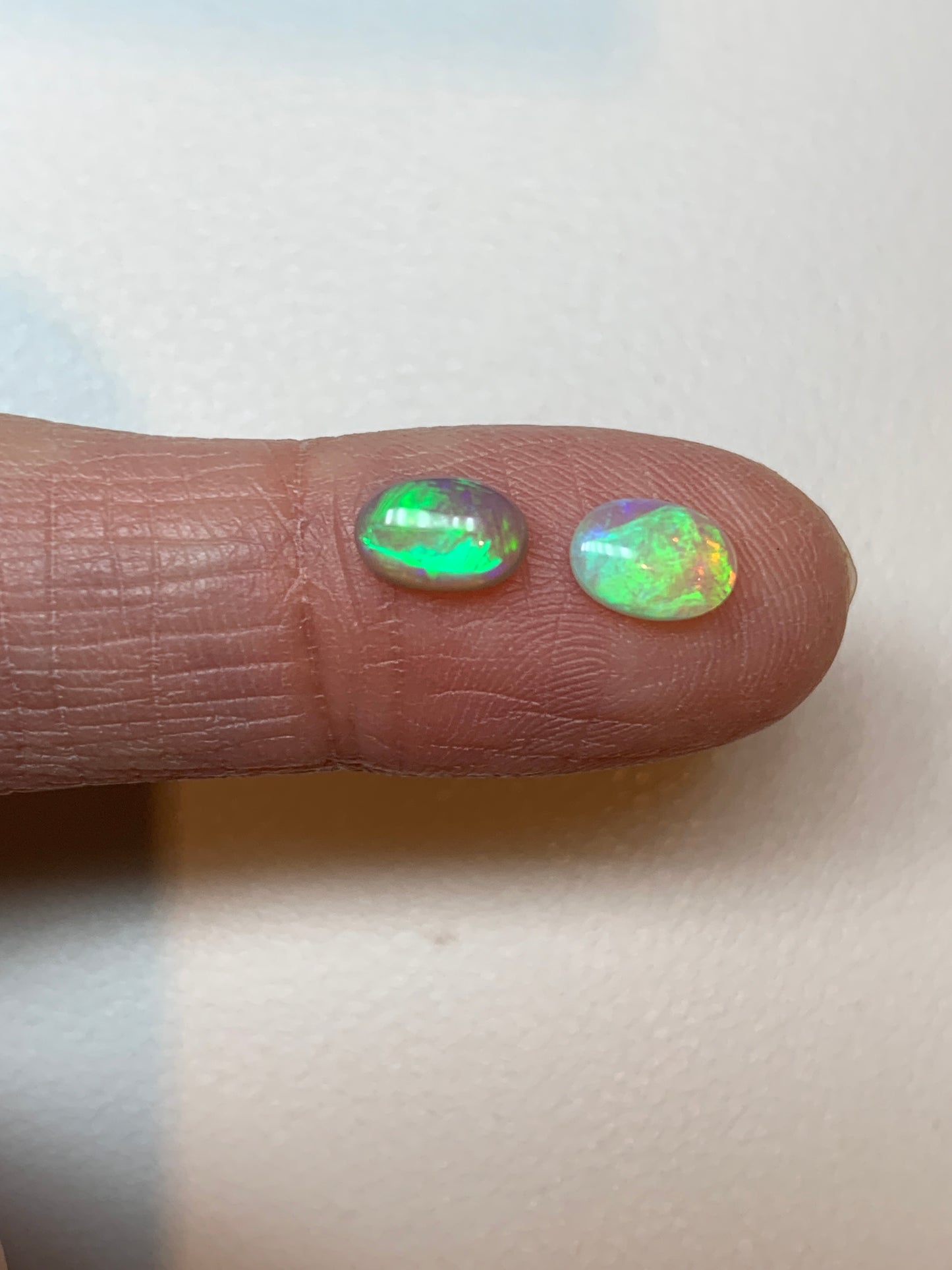 Vivid Crystal Pair. Lightning Ridge Opals. 1.20 Ct