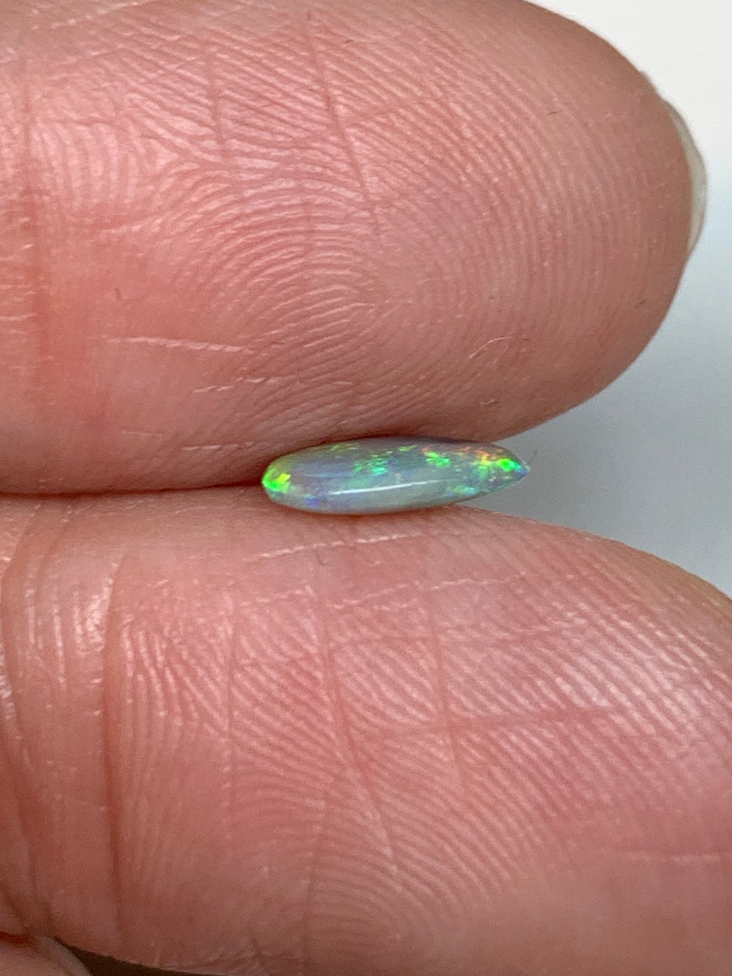Extra Brilliant. Lightning Ridge Solid Opal. 0.38 Ct