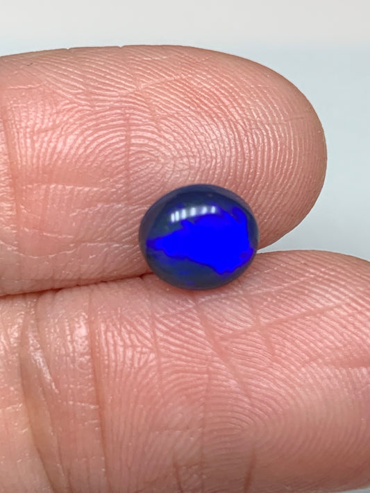Luminous Purple. Lightning Ridge Solid Black Opal. 1.08 Ct