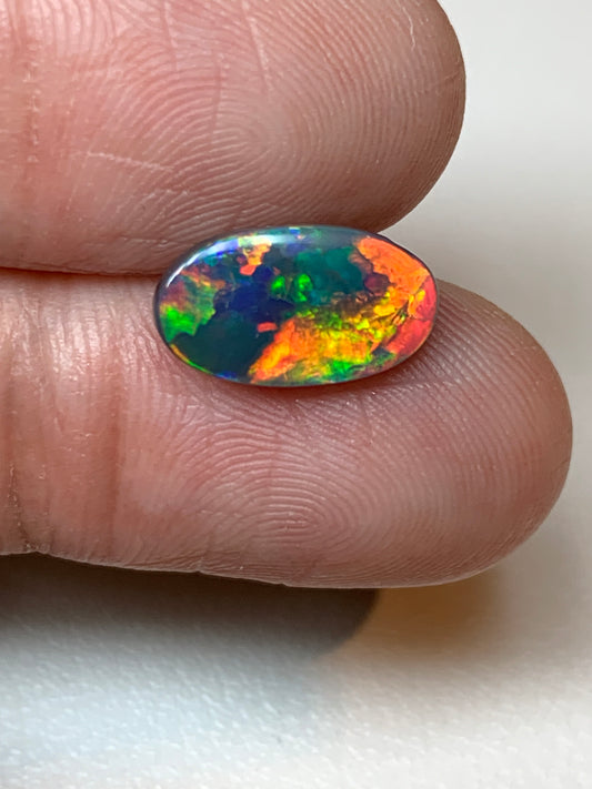 Gem Quality. Lightning Ridge Solid Black Opal. 1.59 Ct