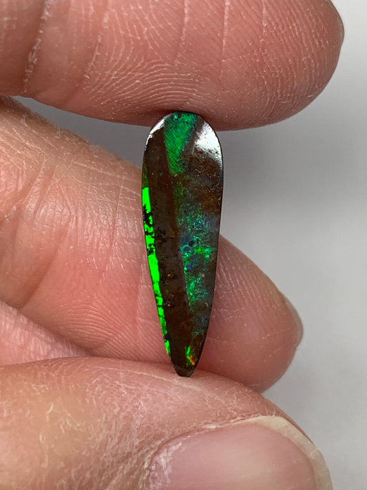 Pointed Shards. Solid Boulder Opal. 2.67 Ct