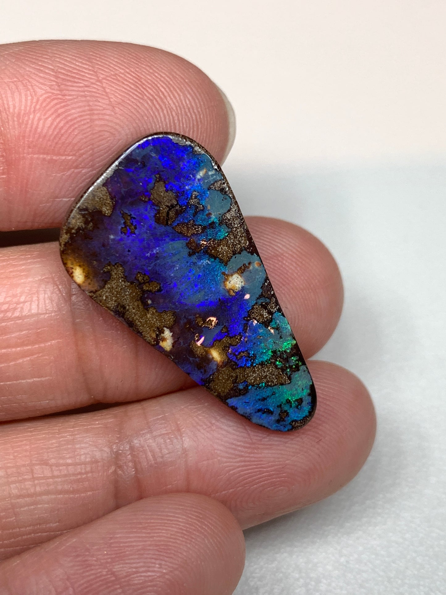 Natures Artwork. Solid Boulder Opal. 11.10 Ct