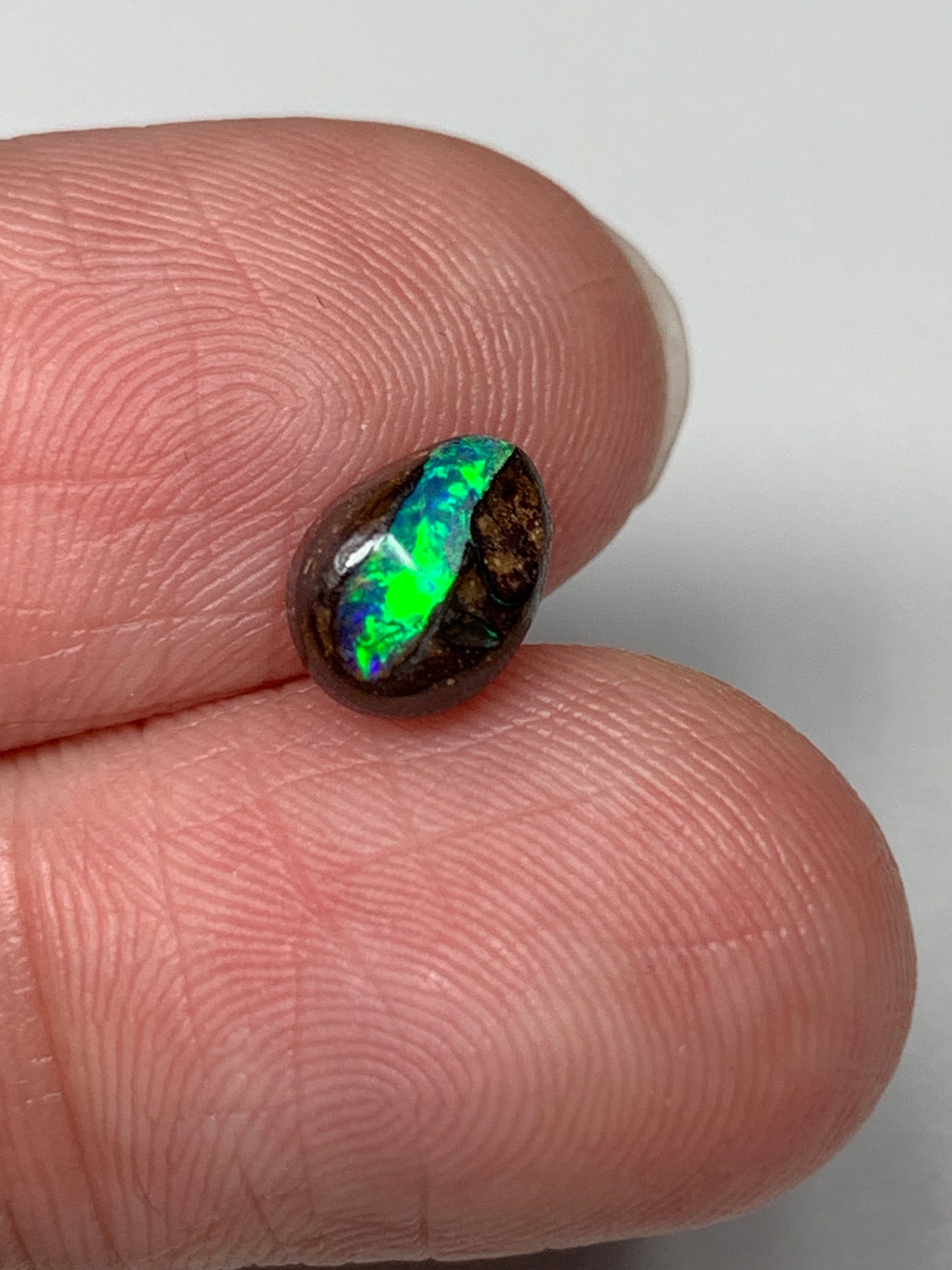 Super Streak. Solid Boulder Opal. 1.20 Ct