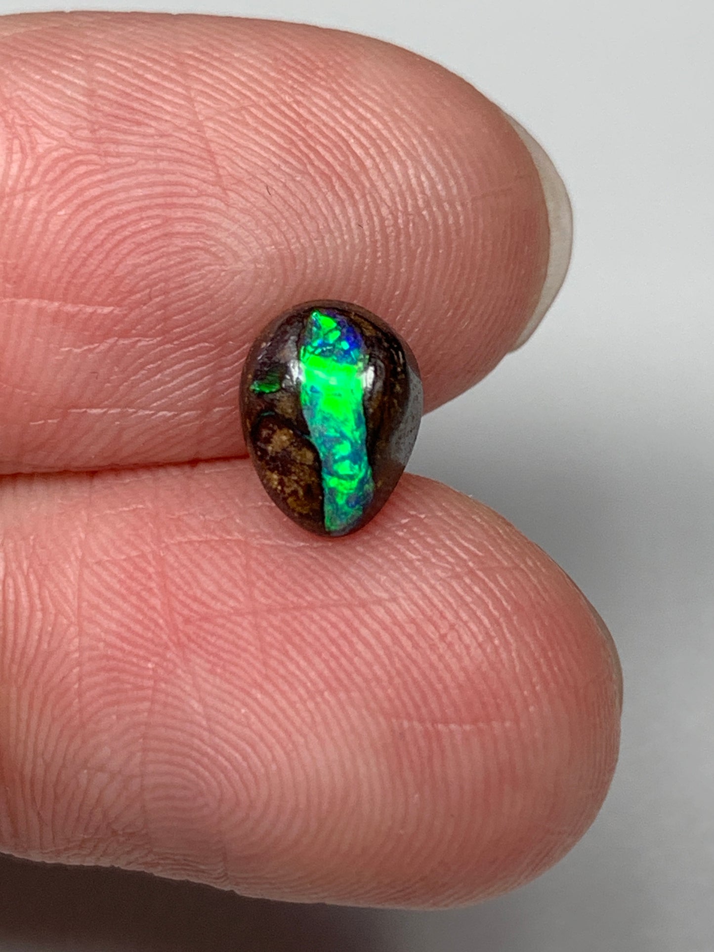 Super Streak. Solid Boulder Opal. 1.20 Ct