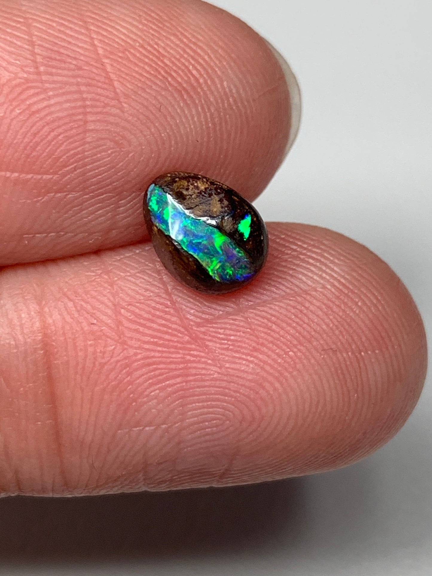Super Streak. Solid Boulder Opal. 1.20 Ct