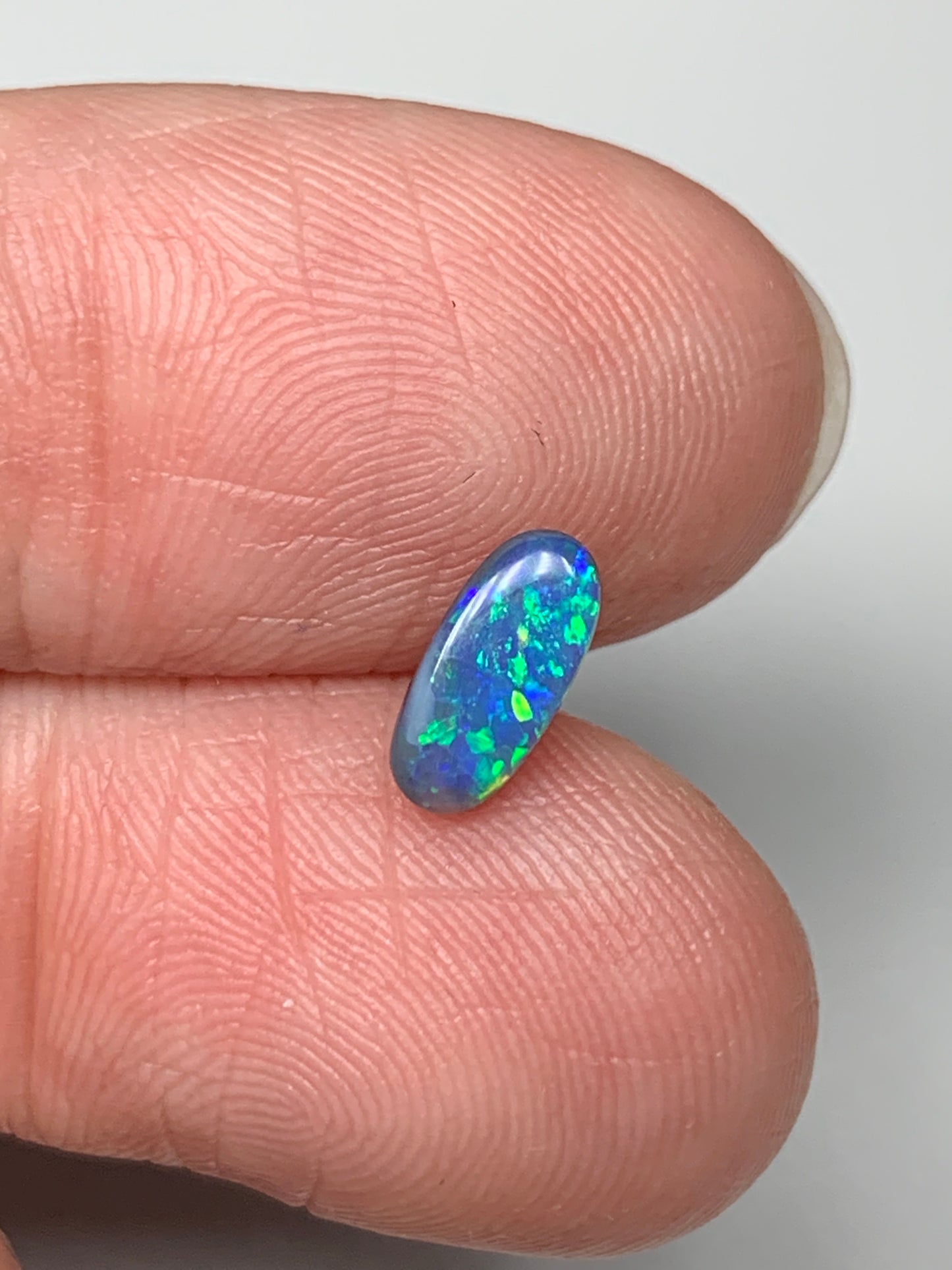 Excellent Colour. Lightning Ridge Solid Black Opal. 0.43 Ct