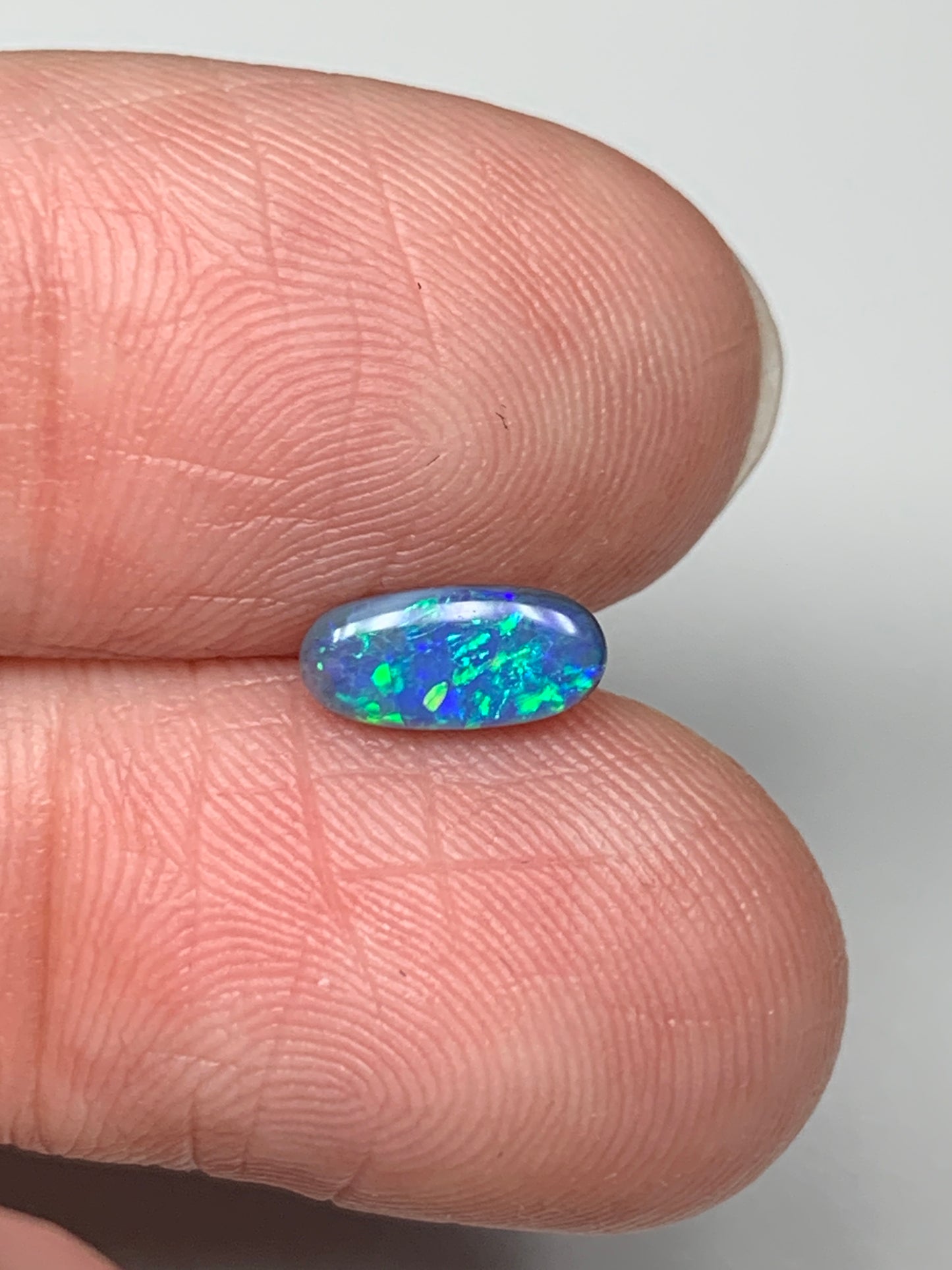Excellent Colour. Lightning Ridge Solid Black Opal. 0.43 Ct