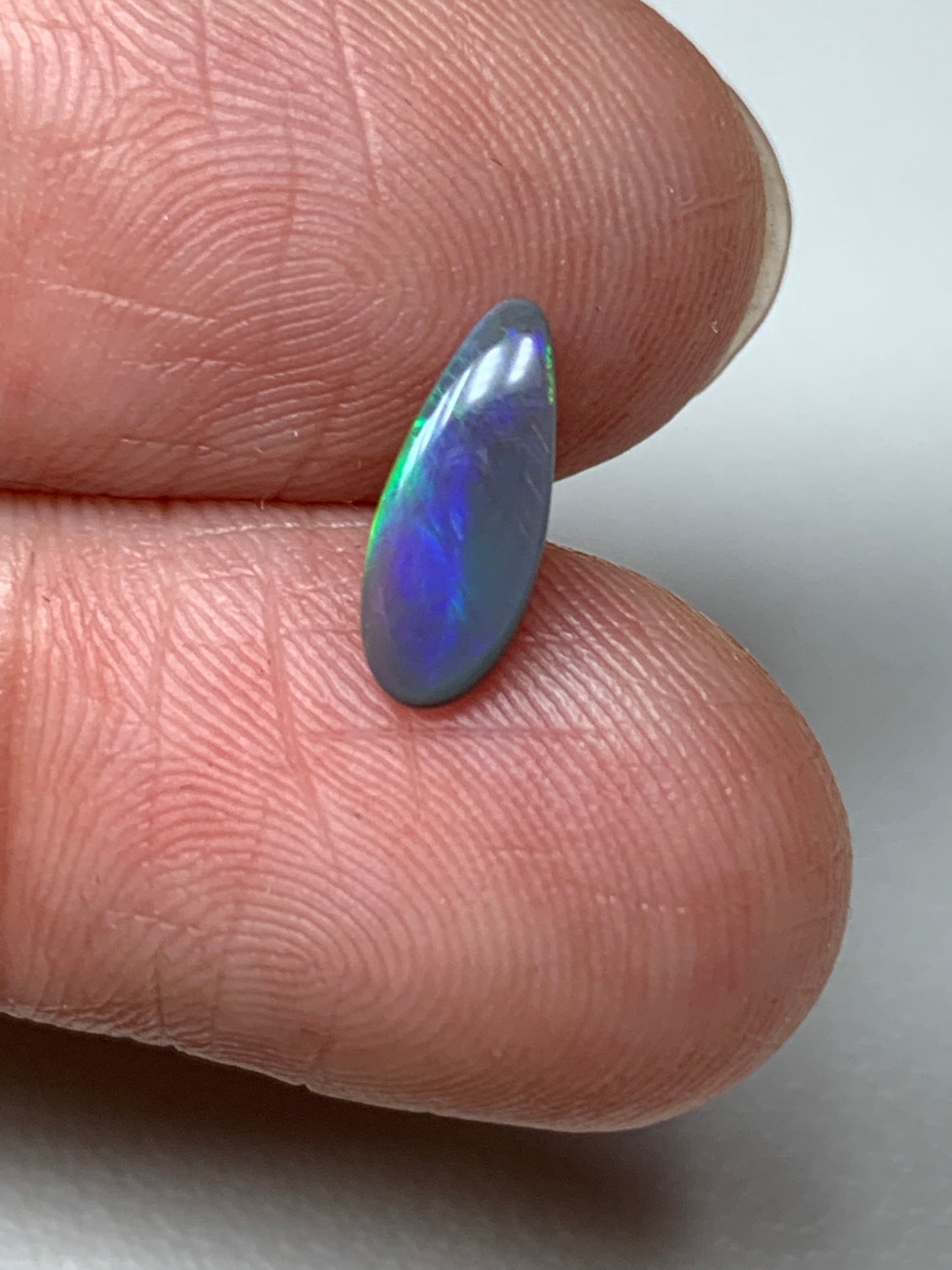 Electric Flashes. Lightning Ridge Black Opal. 0.43 Ct