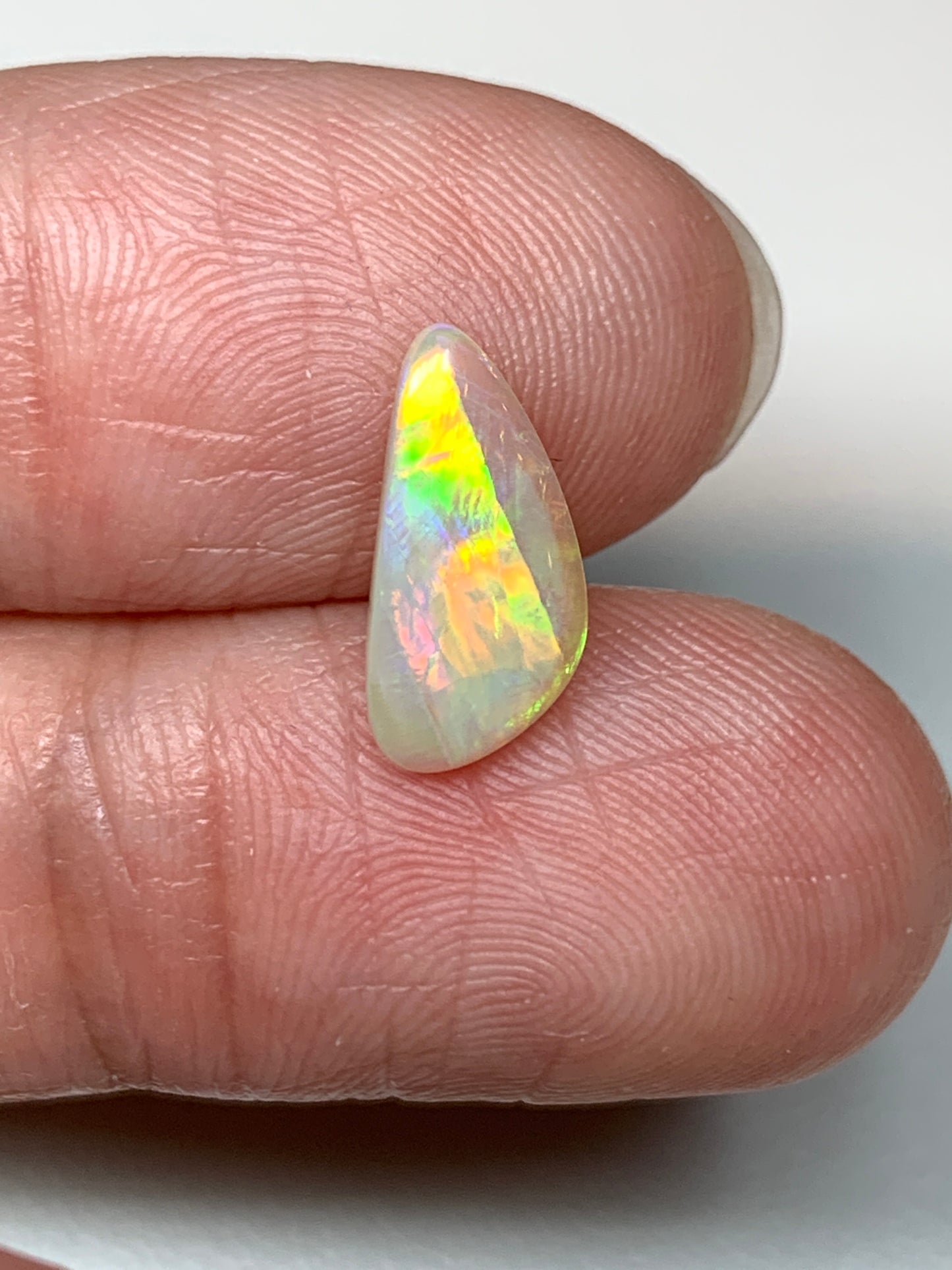 Bright Light. Lightning Ridge Crystal Opal. 0.84 Ct