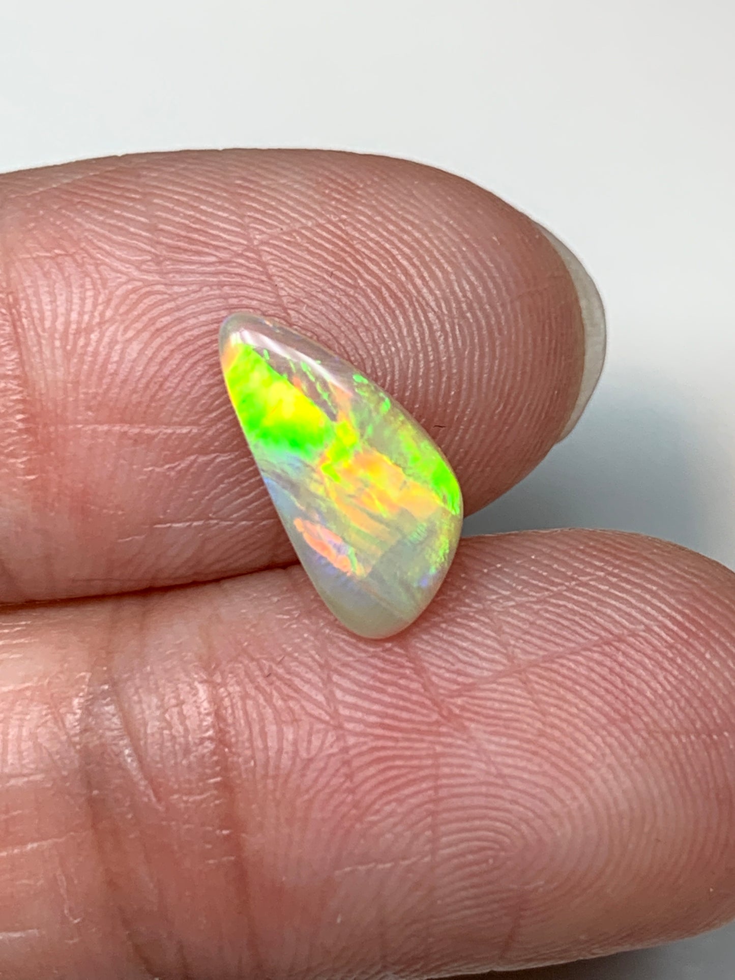 Bright Light. Lightning Ridge Crystal Opal. 0.84 Ct