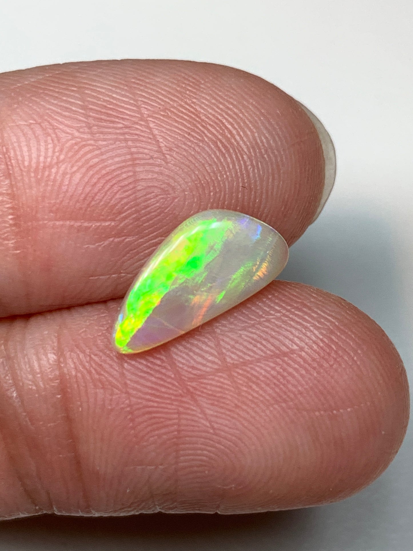 Bright Light. Lightning Ridge Crystal Opal. 0.84 Ct