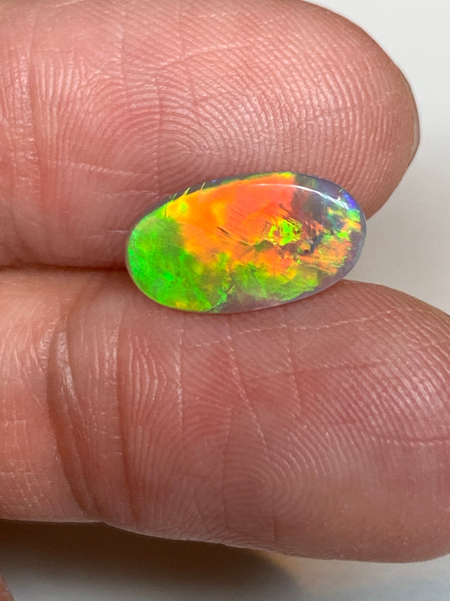 Golden Shine. Lightning Ridge Opal. 1.11 Ct