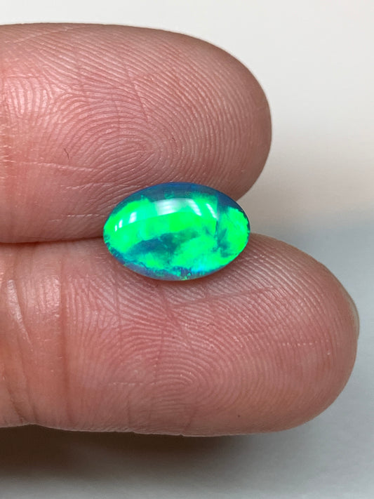 Mesmerising Movement. Lightning Ridge Black Opal. 1.42 Ct