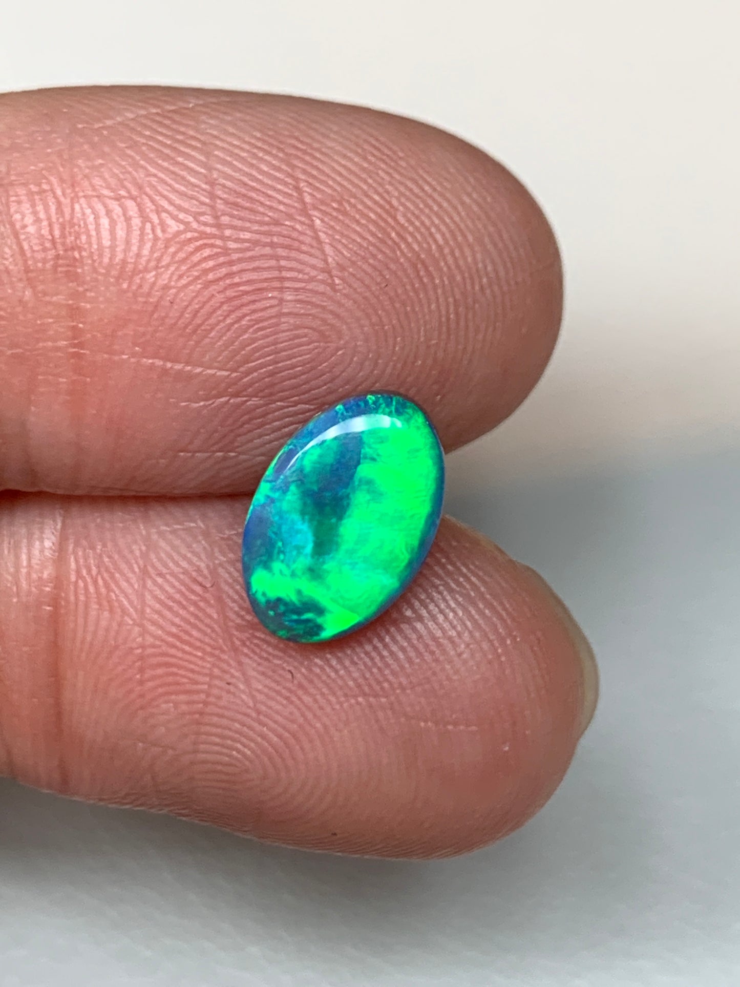Mesmerising Movement. Lightning Ridge Black Opal. 1.42 Ct