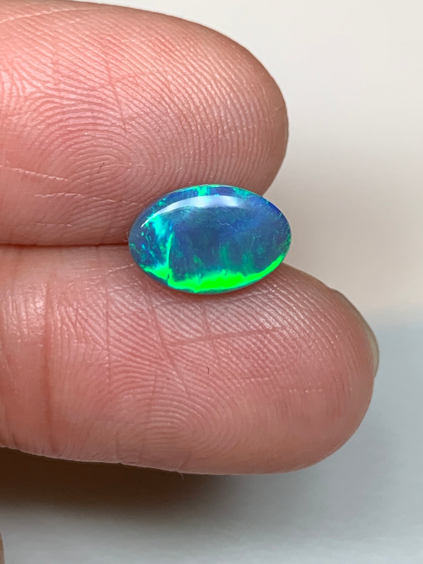 Mesmerising Movement. Lightning Ridge Black Opal. 1.42 Ct
