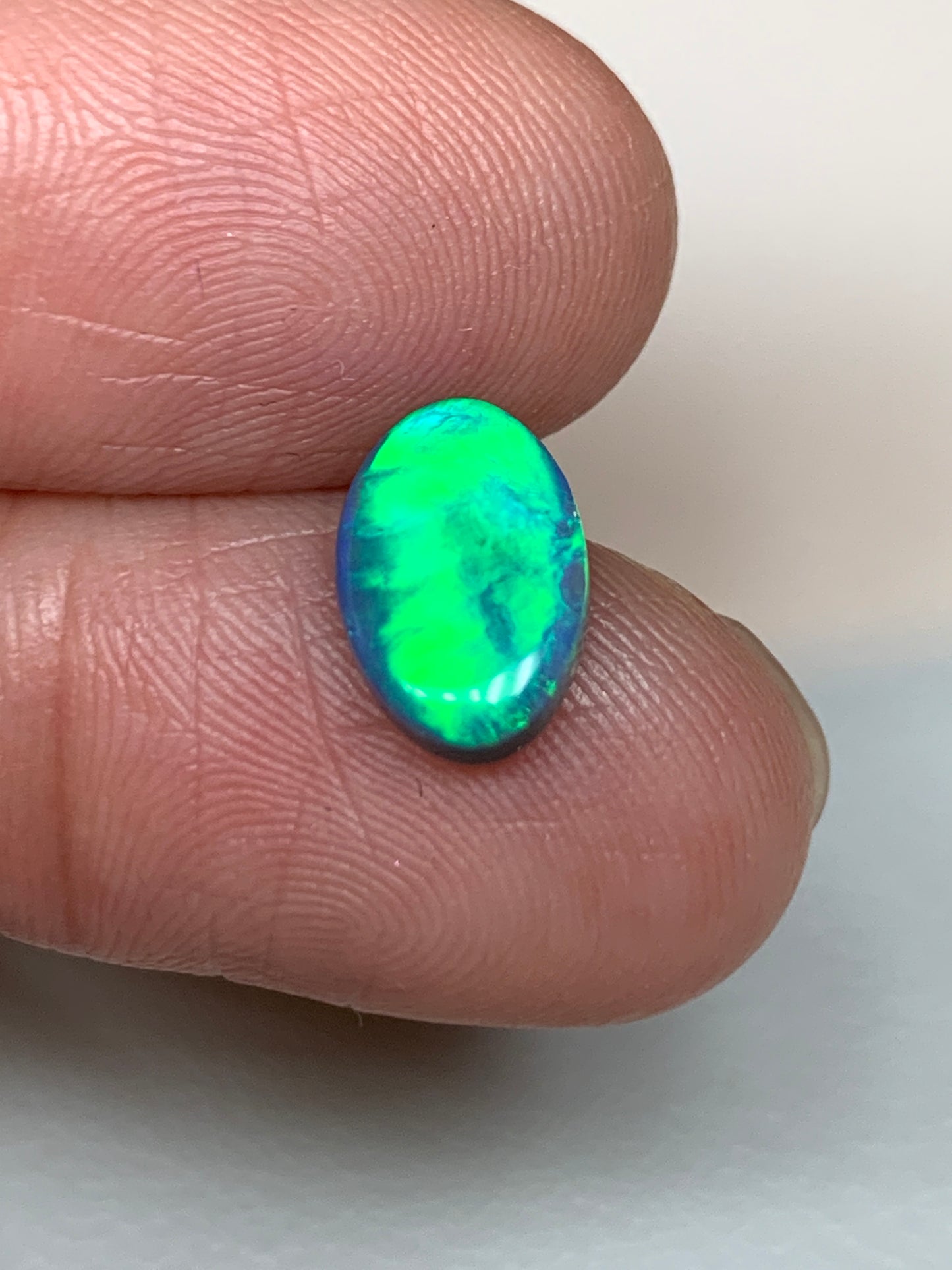 Mesmerising Movement. Lightning Ridge Black Opal. 1.42 Ct