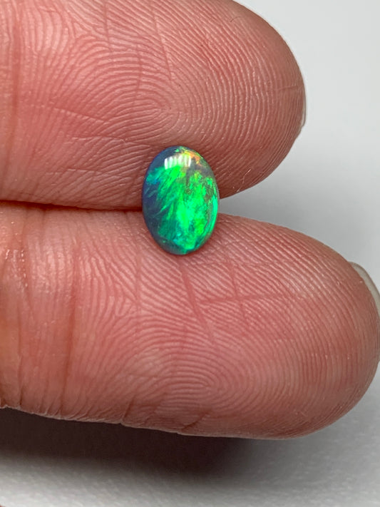 Classic Cutie. Lightning Ridge Solid Black Opal. 0.45 Ct