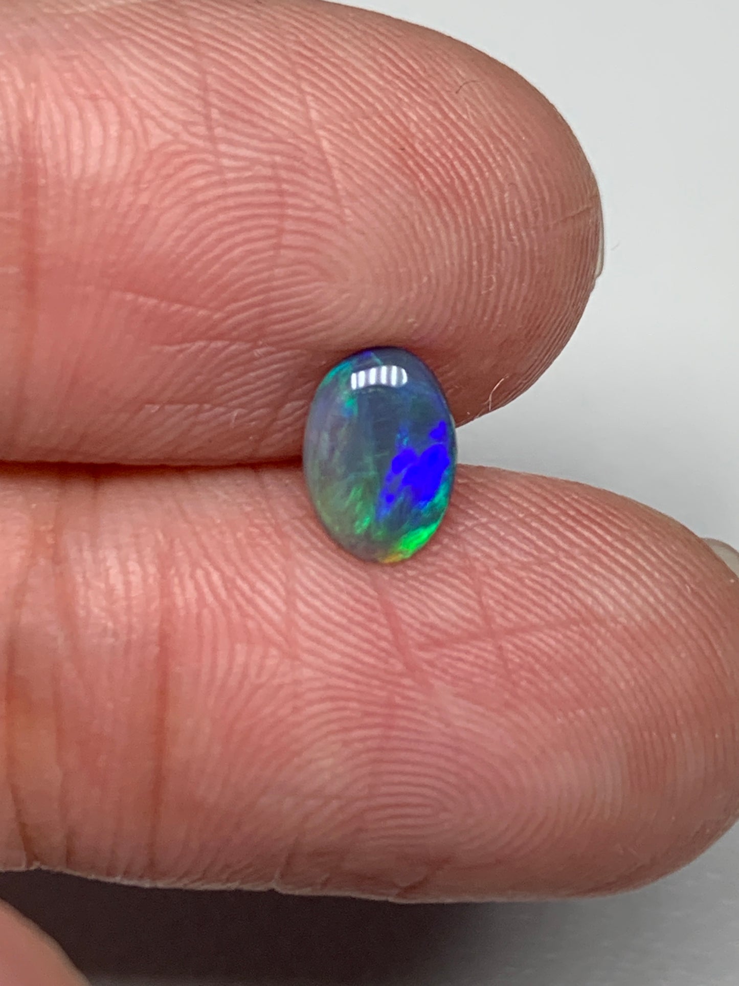 Classic Cutie. Lightning Ridge Solid Black Opal. 0.45 Ct