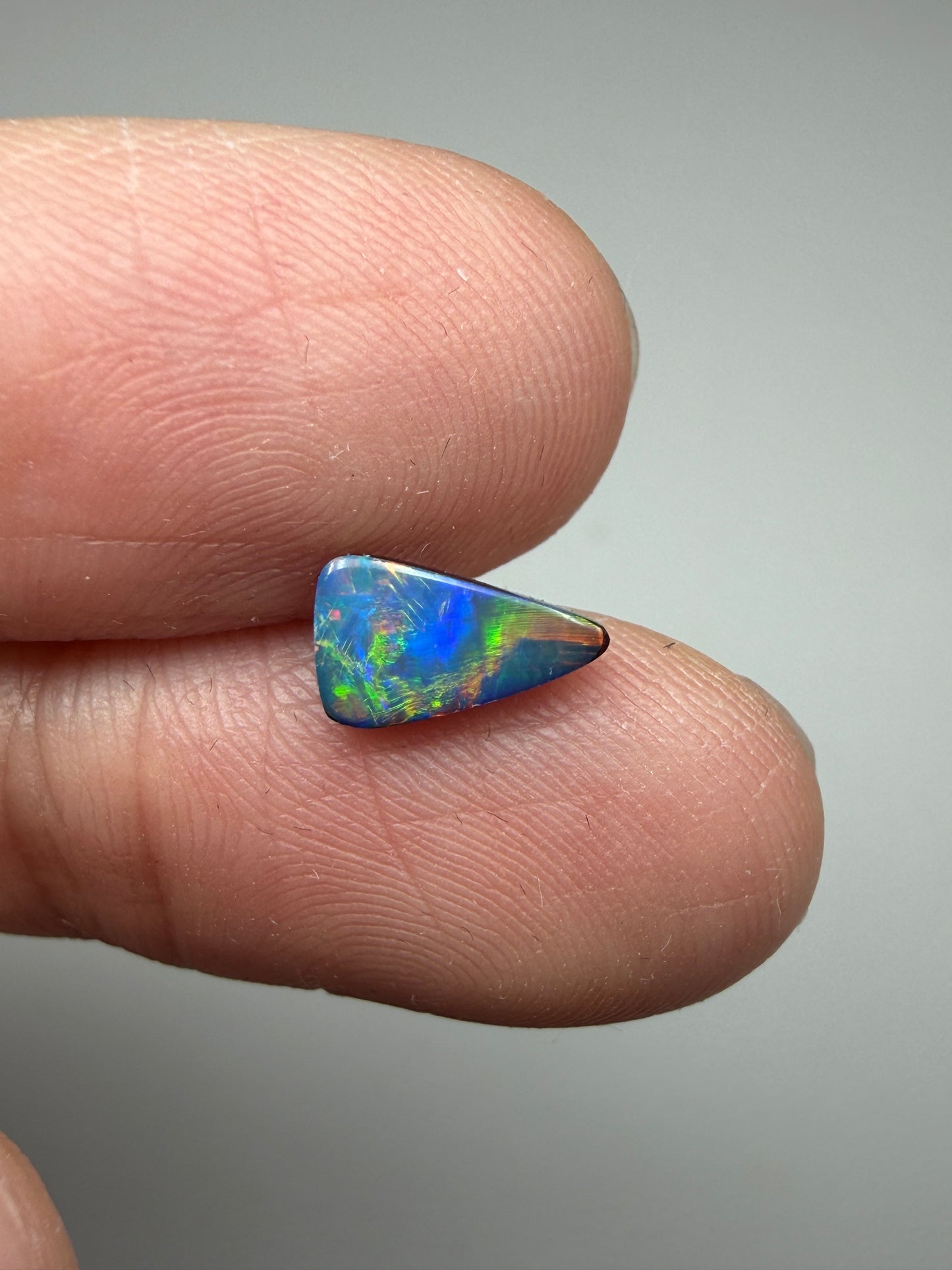 Flashy Face. Lightning Ridge Doublet Black Opal. 0.65 Ct