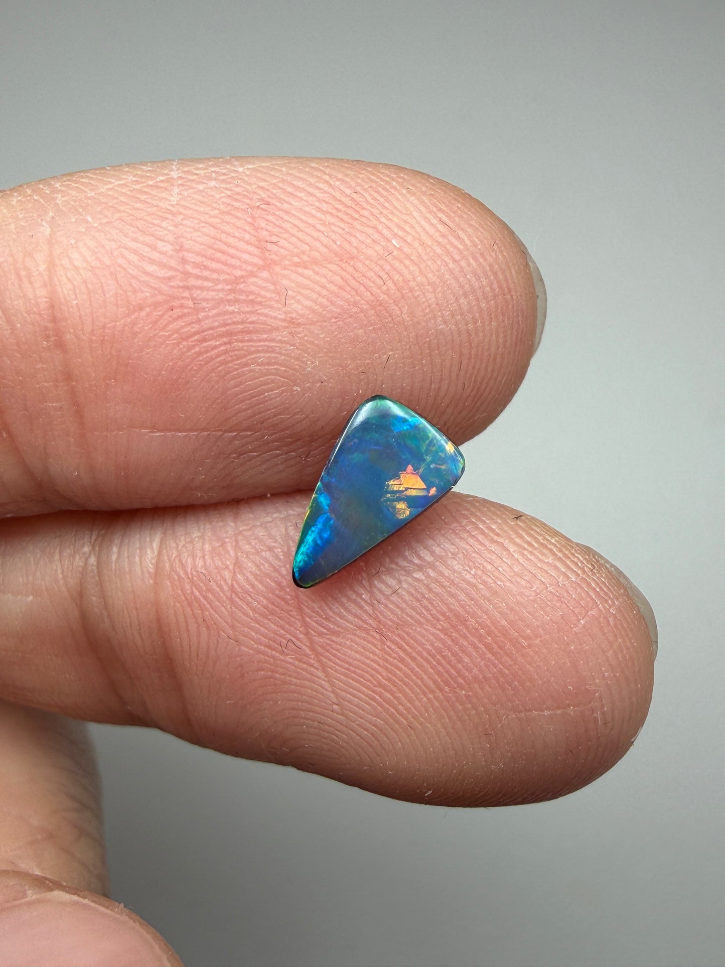 Flashy Face. Lightning Ridge Doublet Black Opal. 0.65 Ct