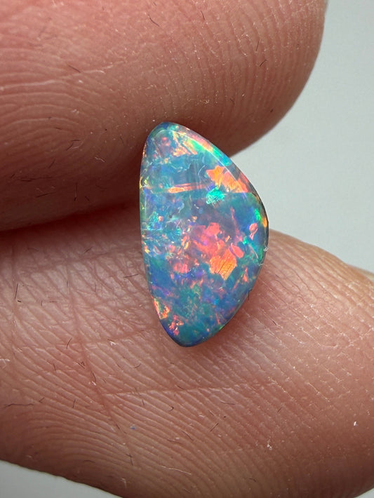 Multi Lines. Lightning Ridge Doublet Opal. 0.65 Ct