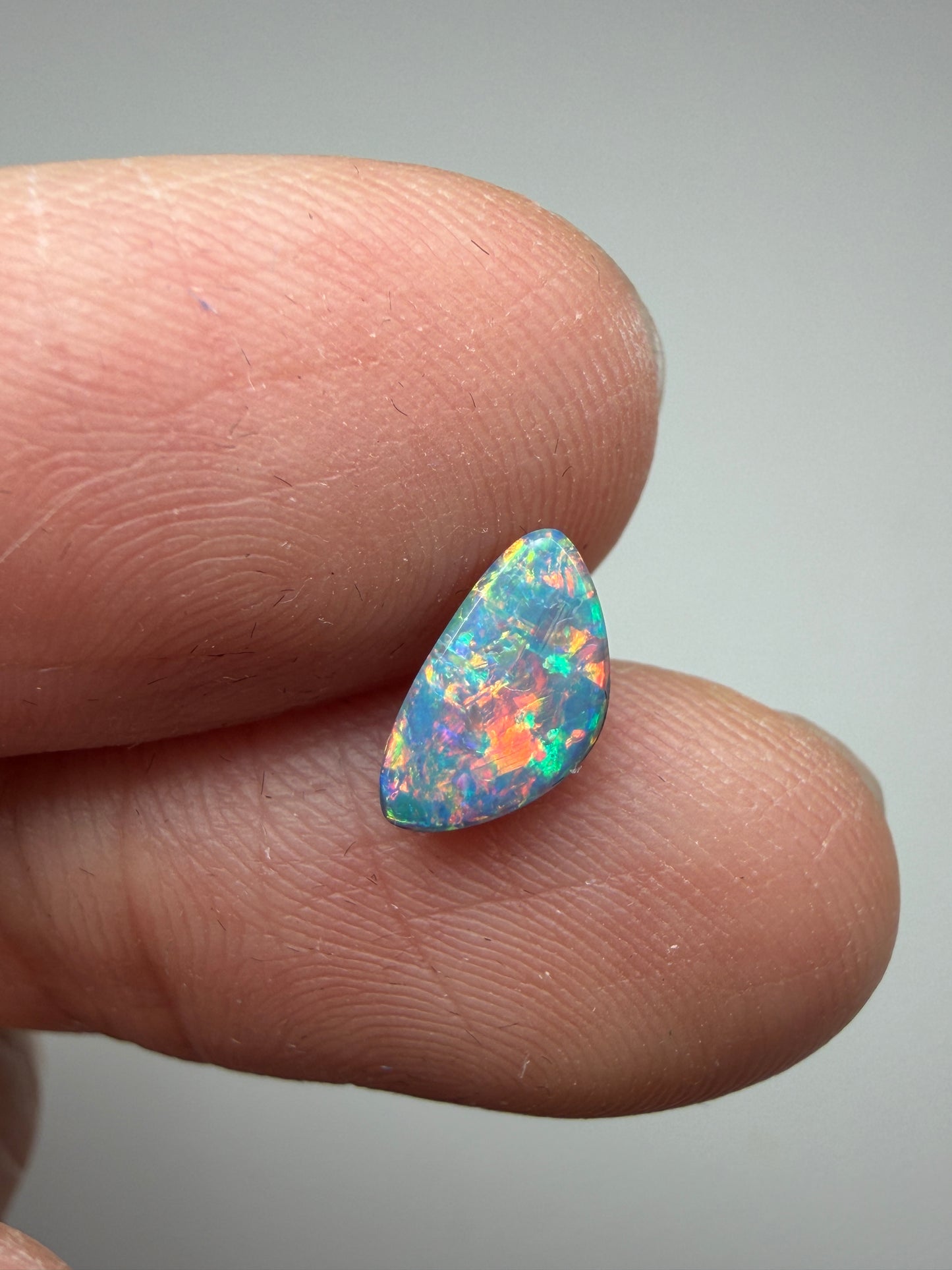 Multi Lines. Lightning Ridge Doublet Opal. 0.65 Ct