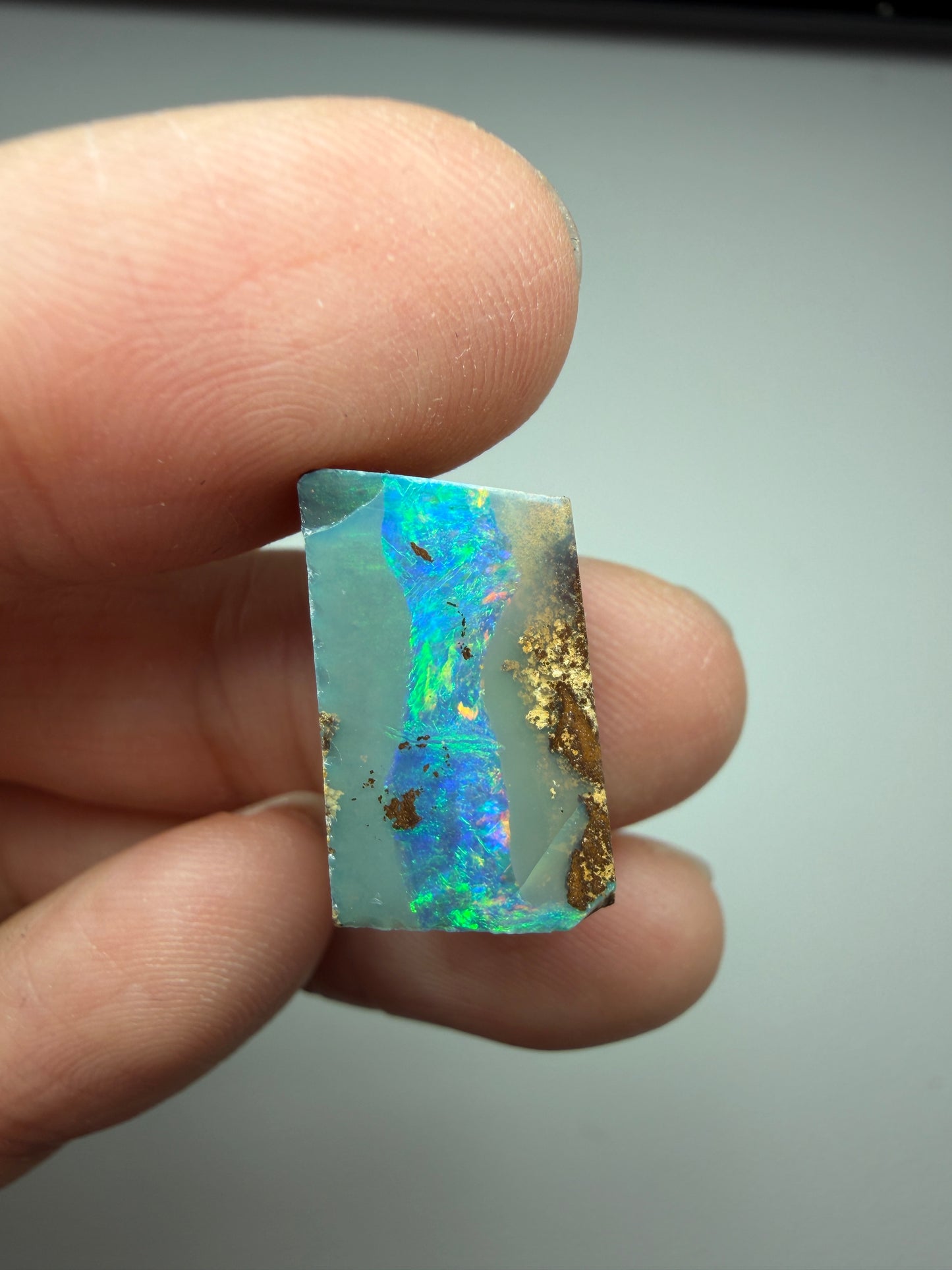 Boulder Opal Single Split Rub. 16.80 Carats