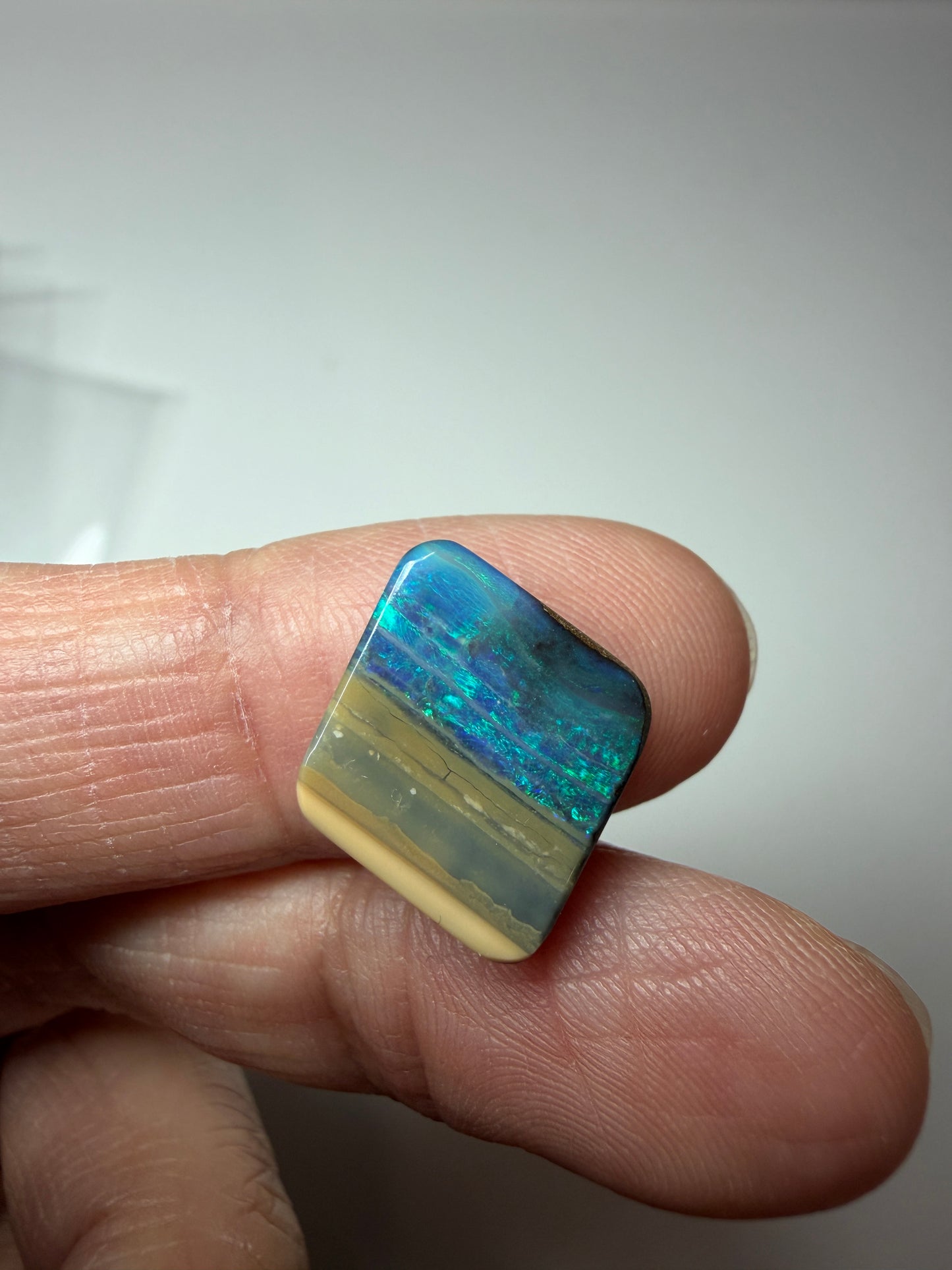 Beach Scene. Solid Boulder Opal. 5.70 Ct