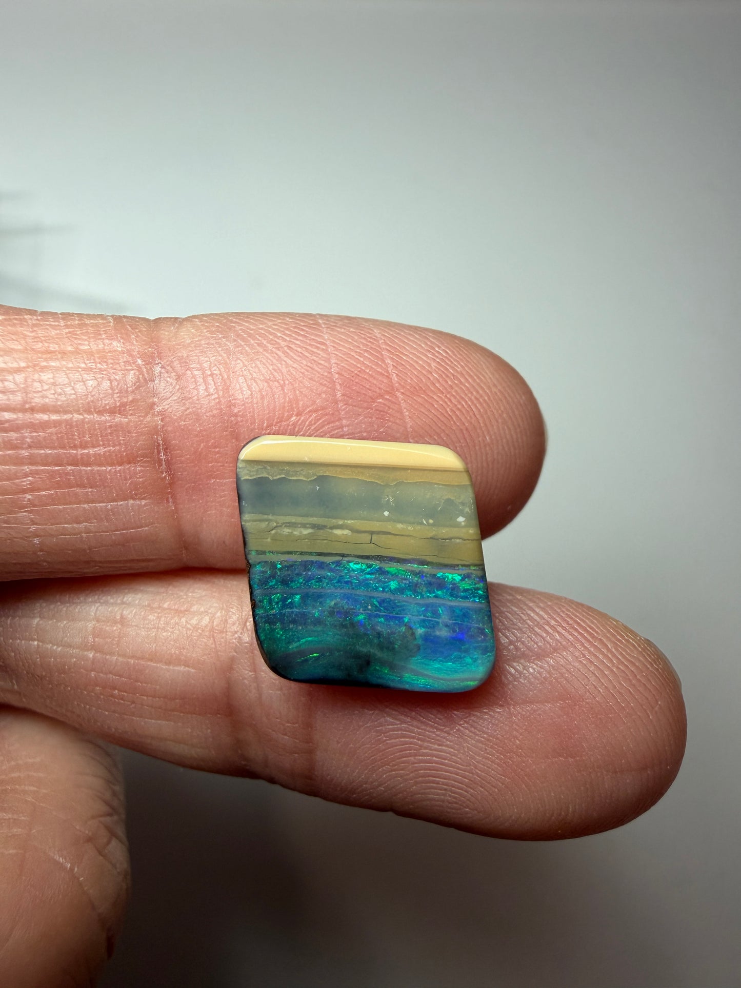 Beach Scene. Solid Boulder Opal. 5.70 Ct