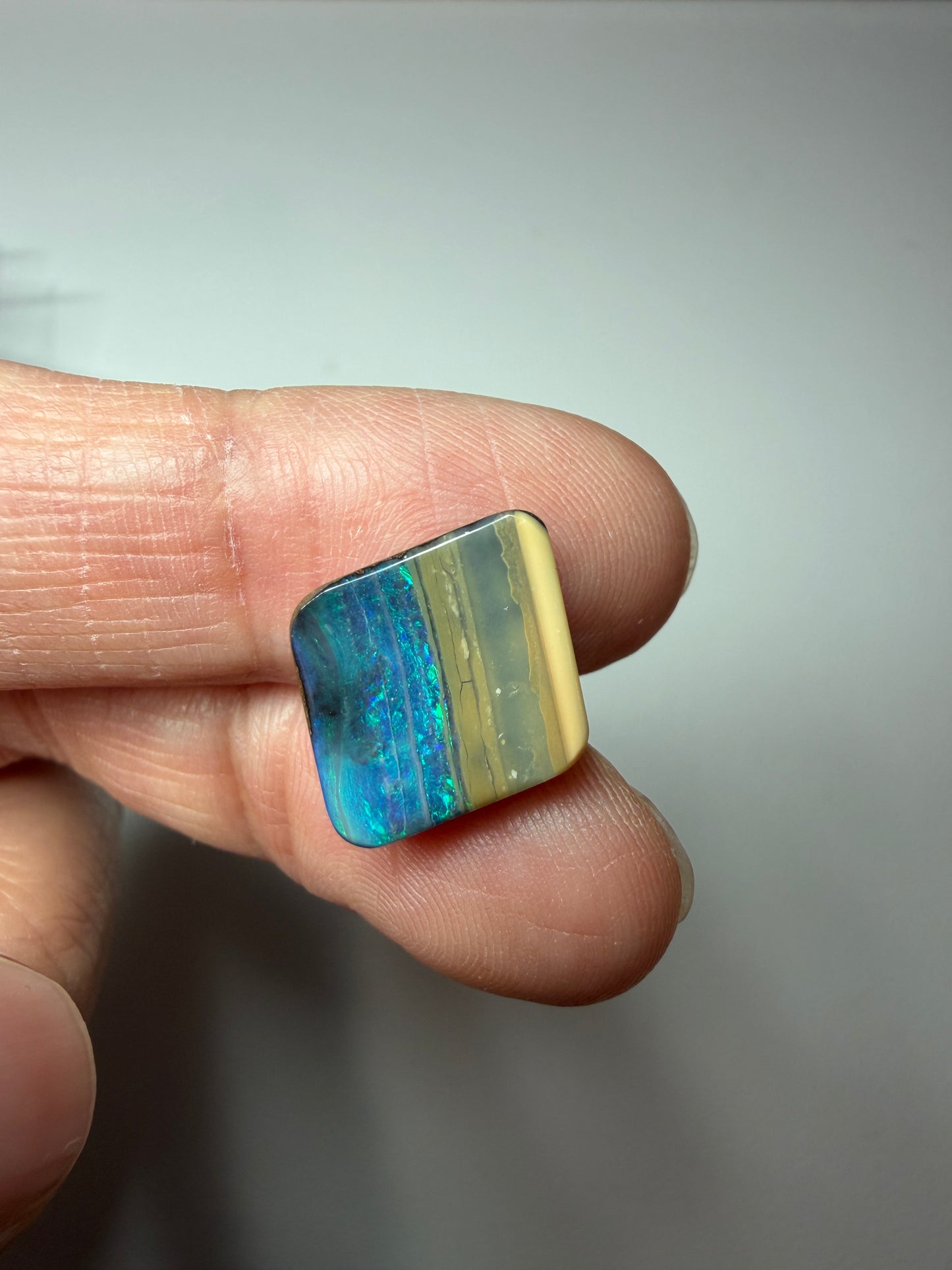 Beach Scene. Solid Boulder Opal. 5.70 Ct