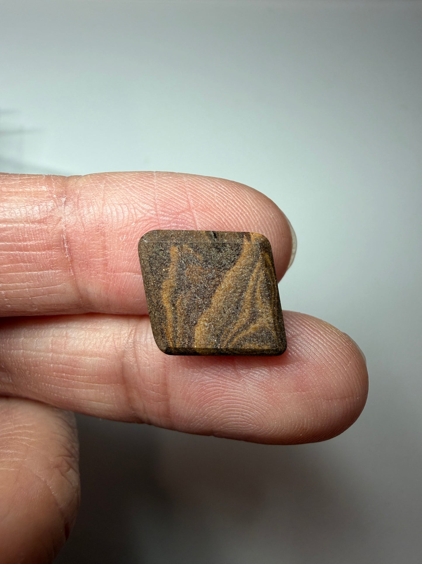 Beach Scene. Solid Boulder Opal. 5.70 Ct