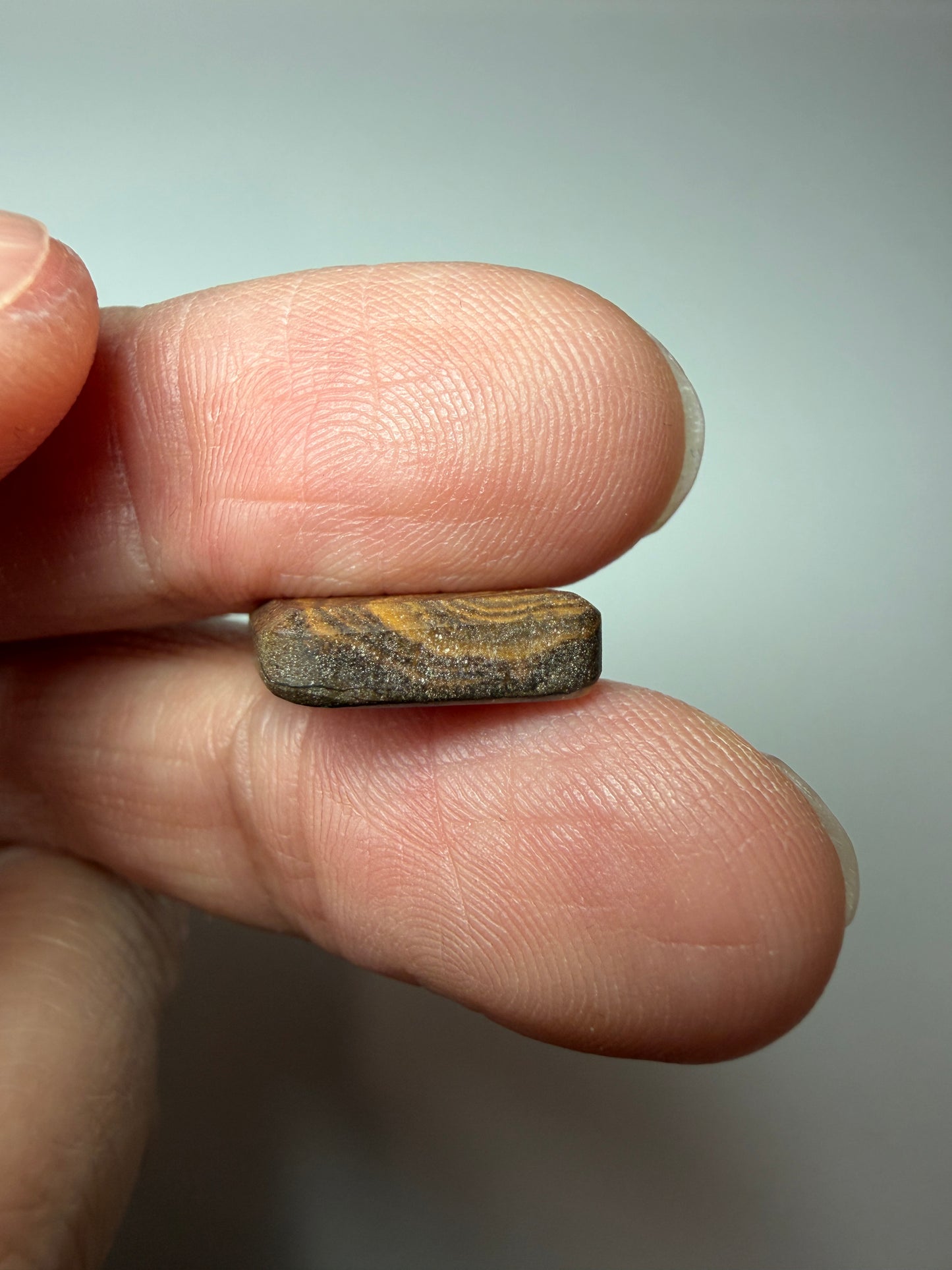 Beach Scene. Solid Boulder Opal. 5.70 Ct