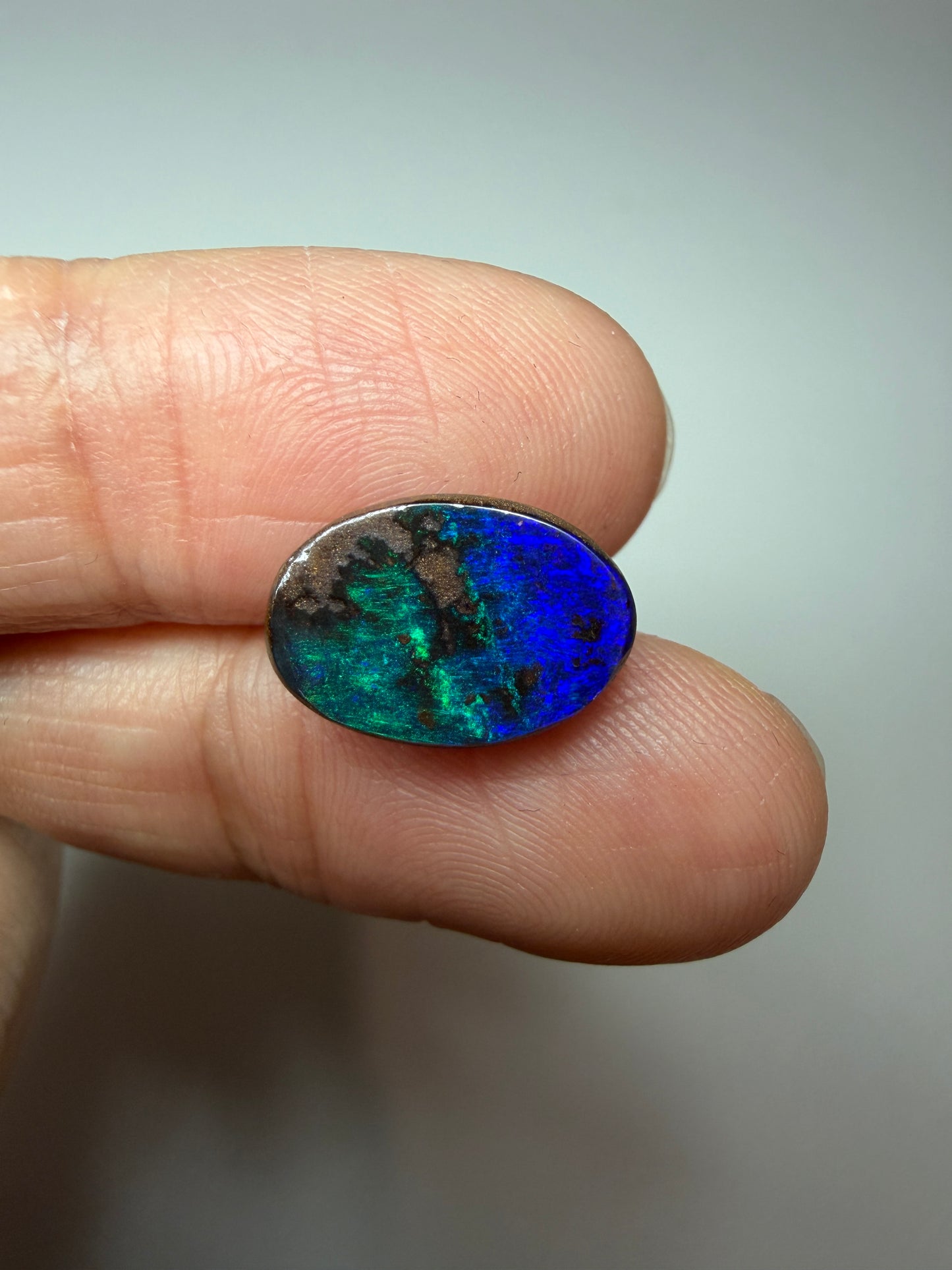Artisan Stone. Solid Boulder Opal. 3.85 Ct