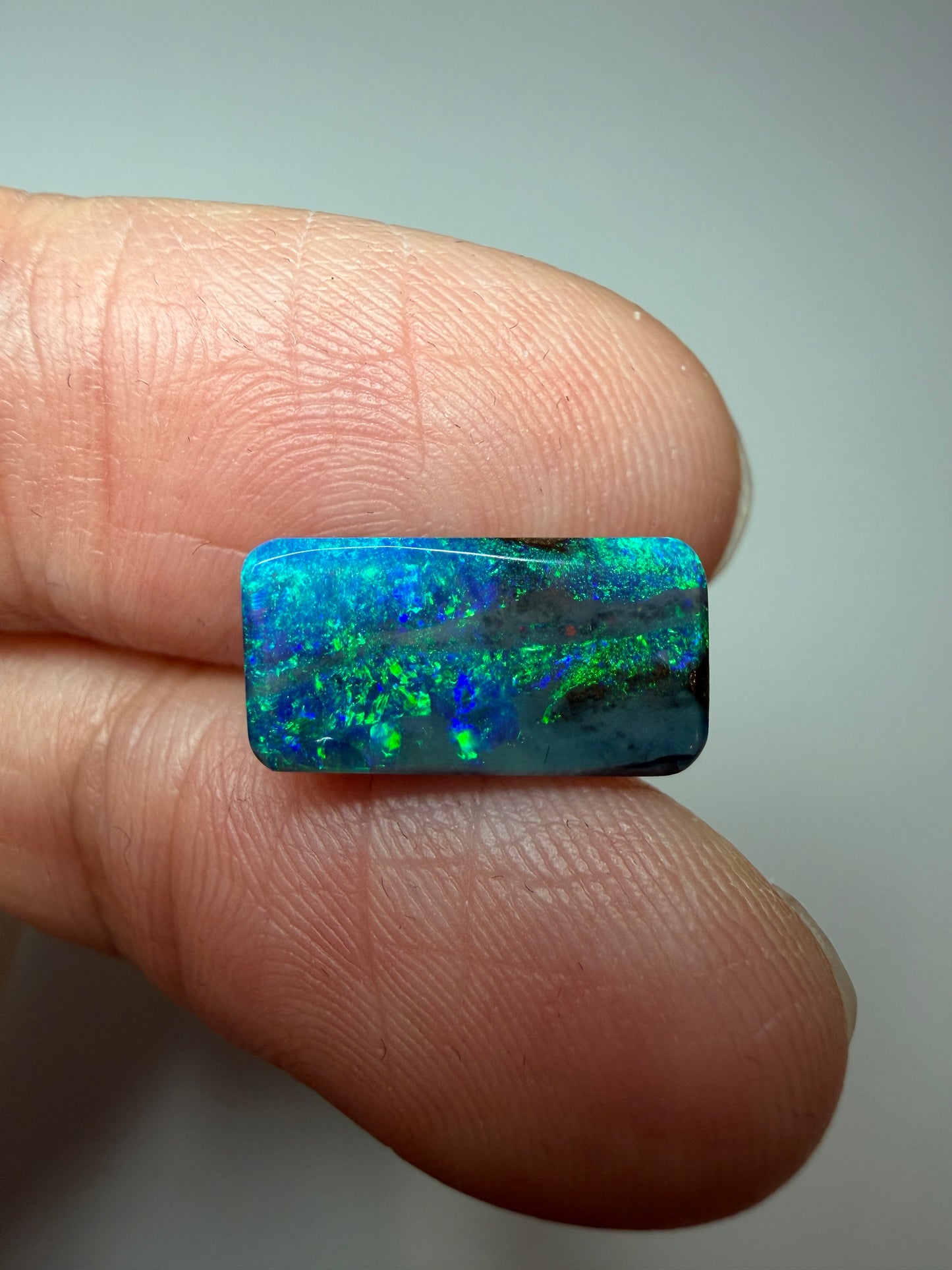 Natural Lines. Solid Boulder Opal. 2.60 Ct