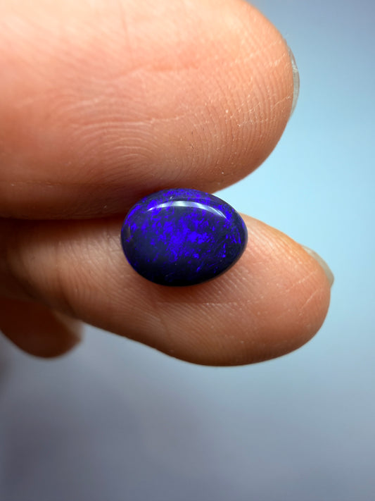 Moody Tone. Lightning Ridge Solid Black Opal. 1.00 Ct