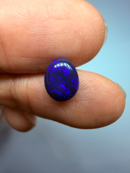 Moody Tone. Lightning Ridge Solid Black Opal. 1.00 Ct