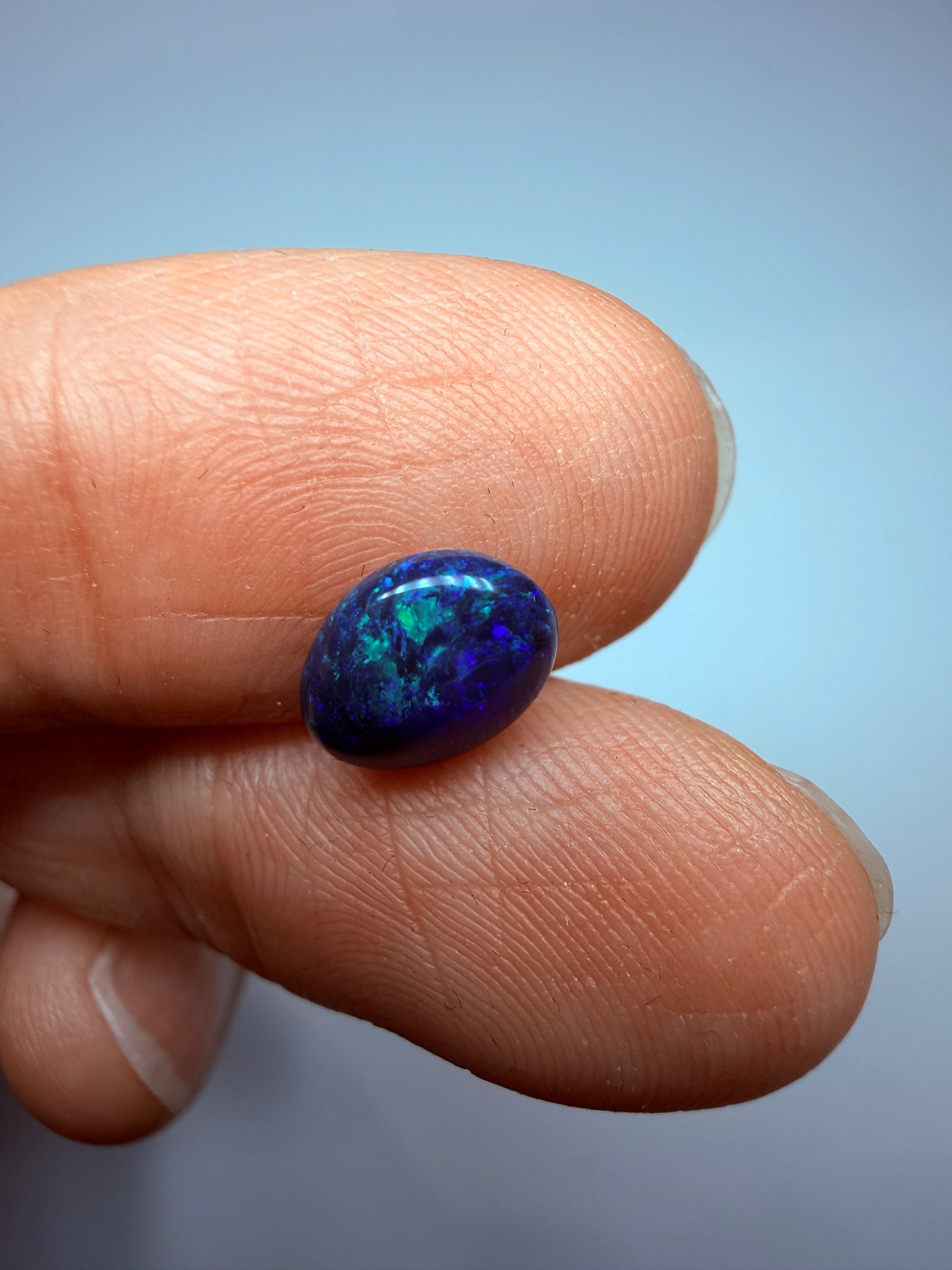 Moody Tone. Lightning Ridge Solid Black Opal. 1.00 Ct