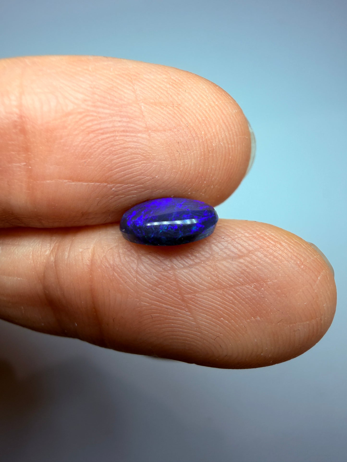 Moody Tone. Lightning Ridge Solid Black Opal. 1.00 Ct