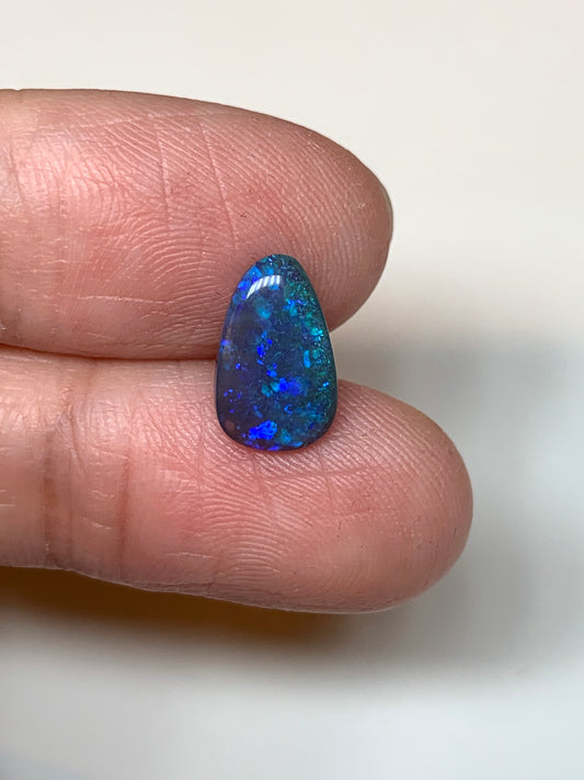 Blocky Colour. Lightning Ridge Black Opal. 1.47 Ct