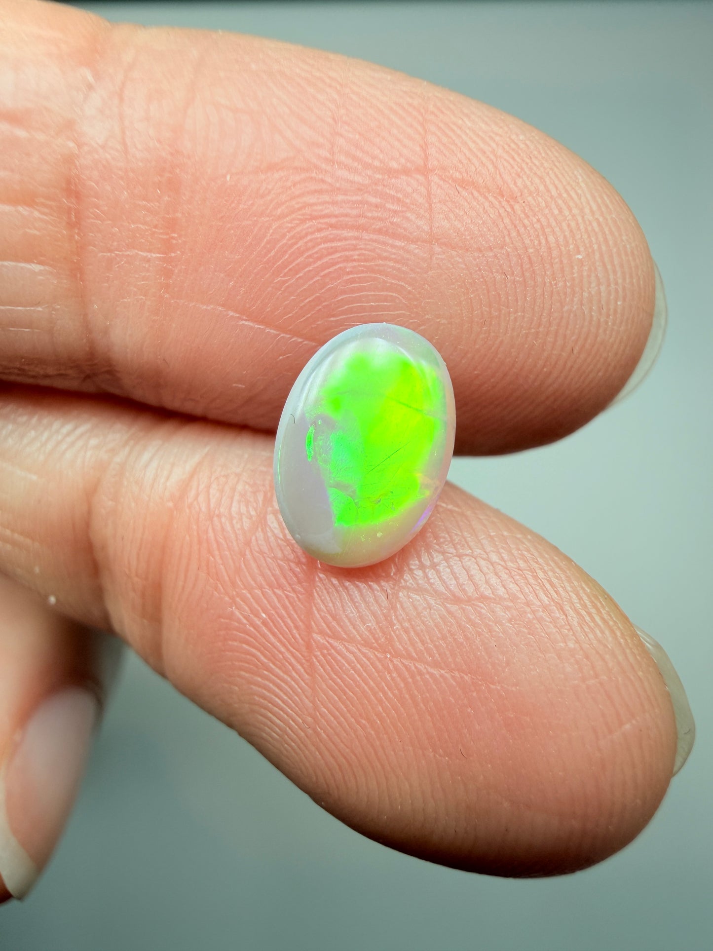Bling Bright. Lightning Ridge Solid Crystal Opal. 0.77 Ct