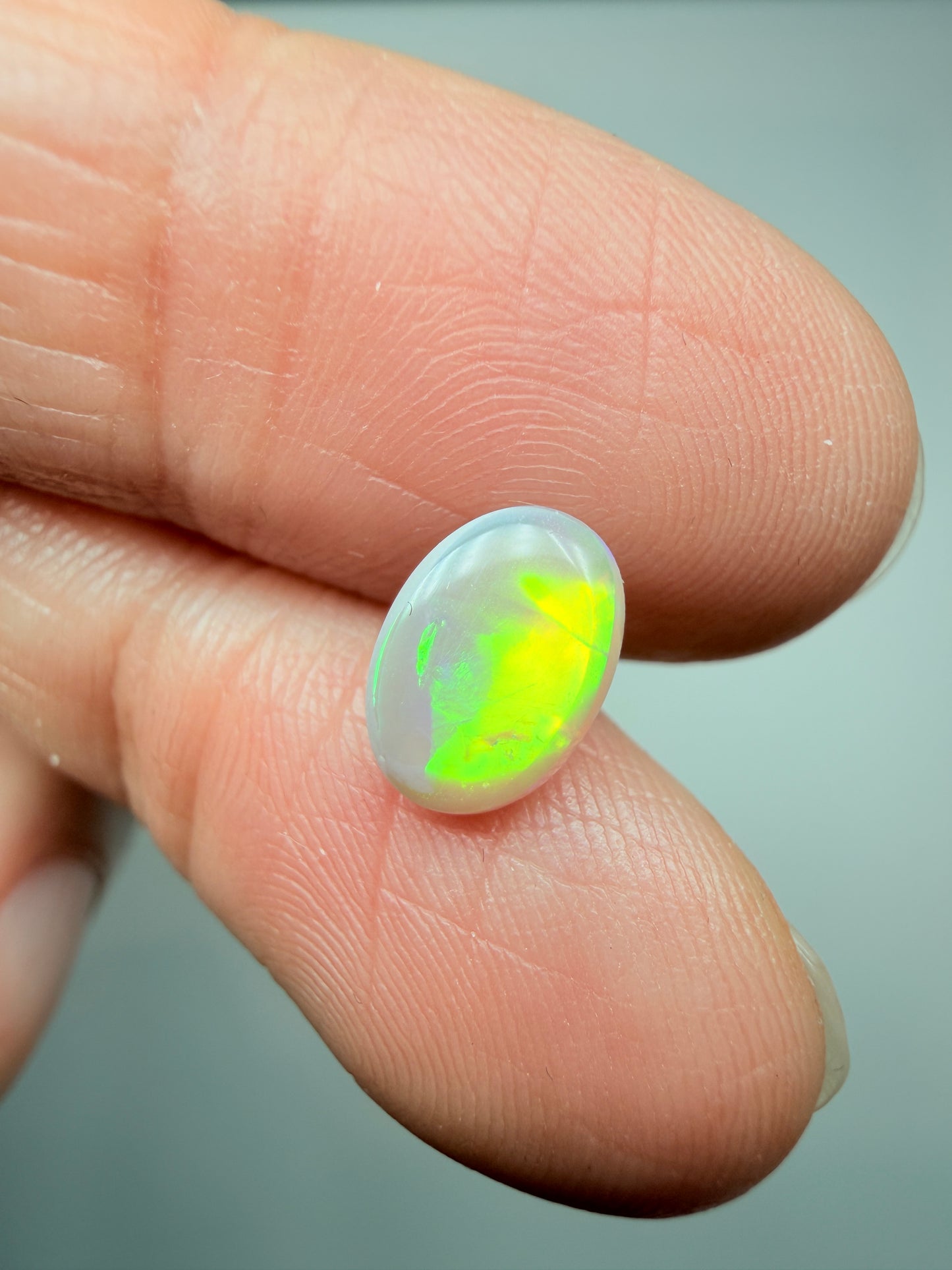 Bling Bright. Lightning Ridge Solid Crystal Opal. 0.77 Ct