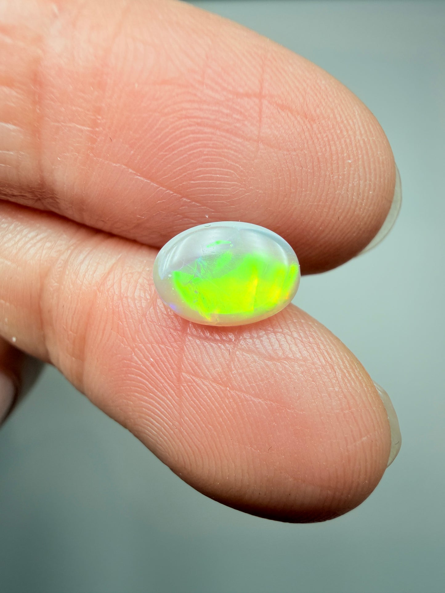 Bling Bright. Lightning Ridge Solid Crystal Opal. 0.77 Ct