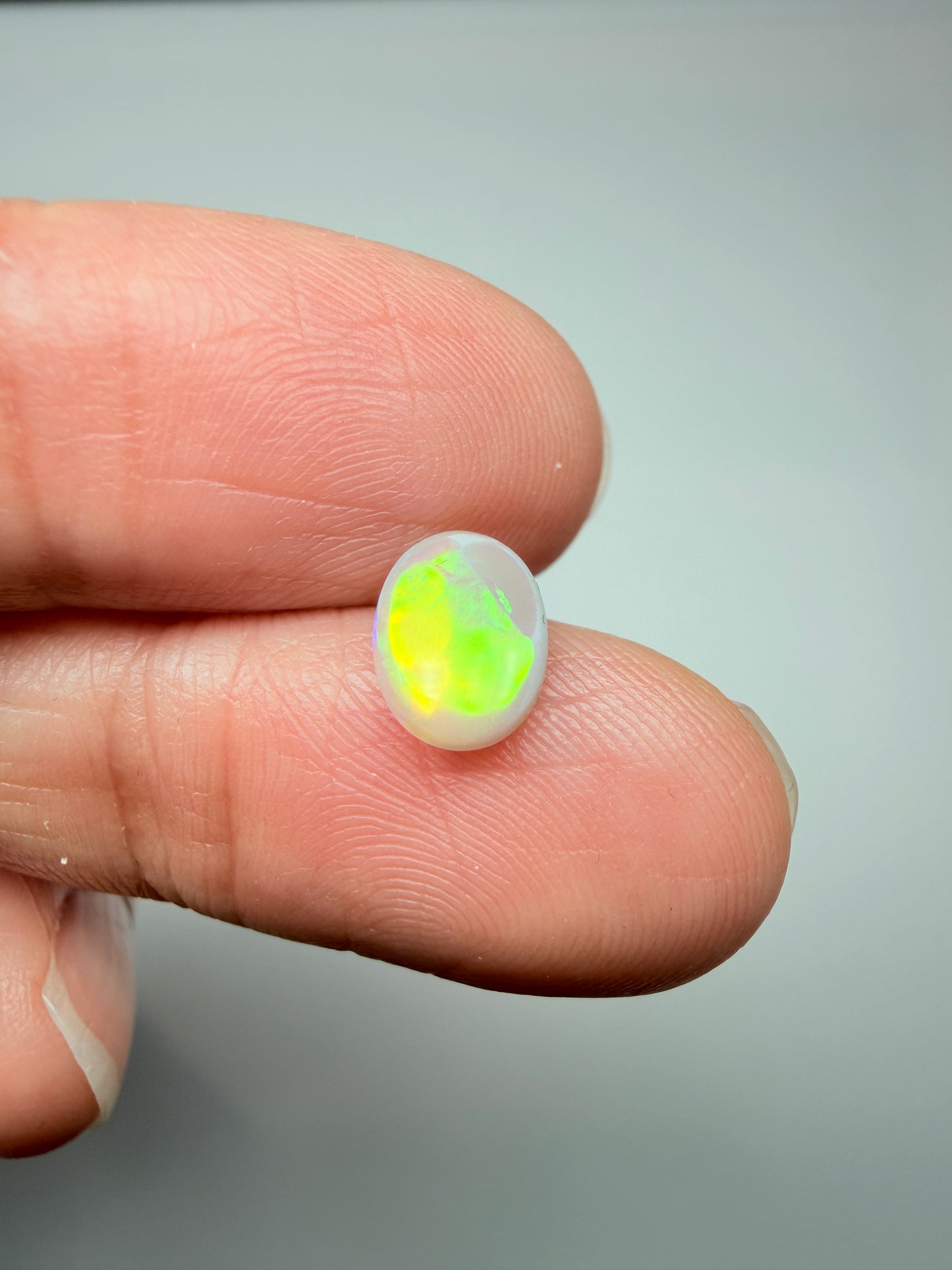 Bling Bright. Lightning Ridge Solid Crystal Opal. 0.77 Ct