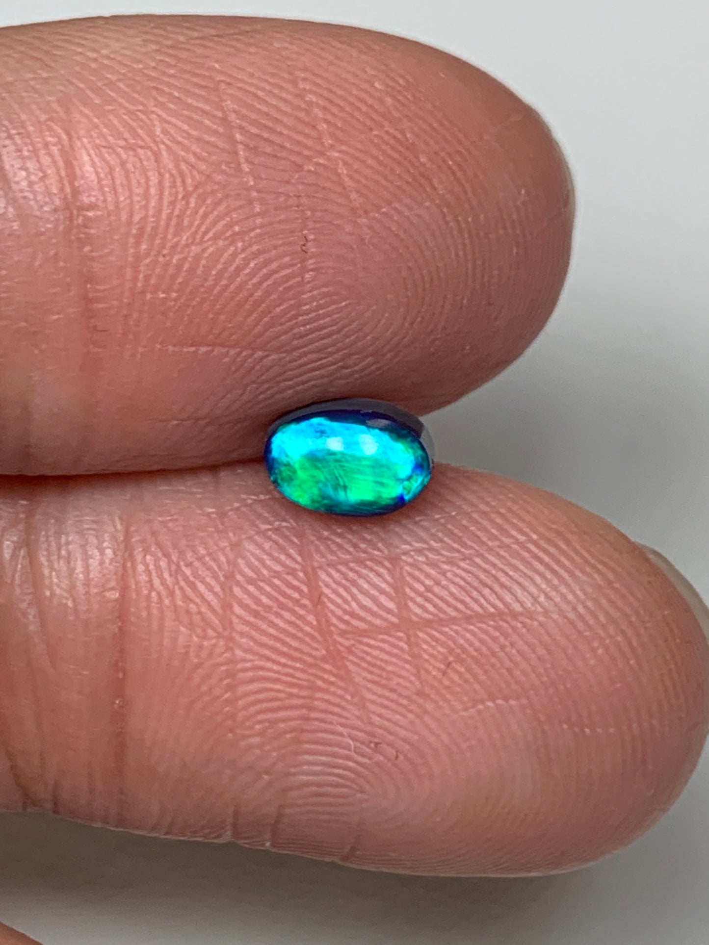 Emerald Flash. Lightning Ridge Doublet Black Opal. 0.50 Ct