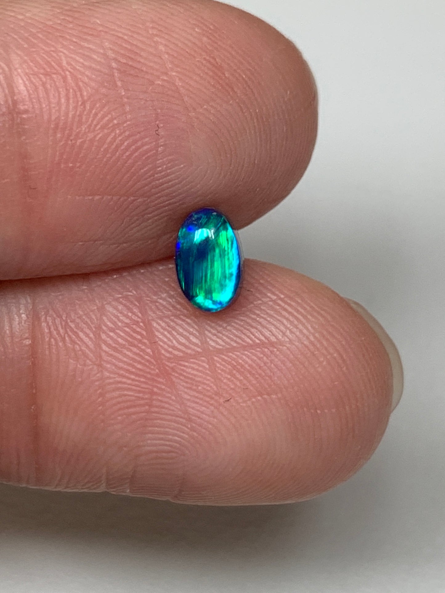 Emerald Flash. Lightning Ridge Doublet Black Opal. 0.50 Ct