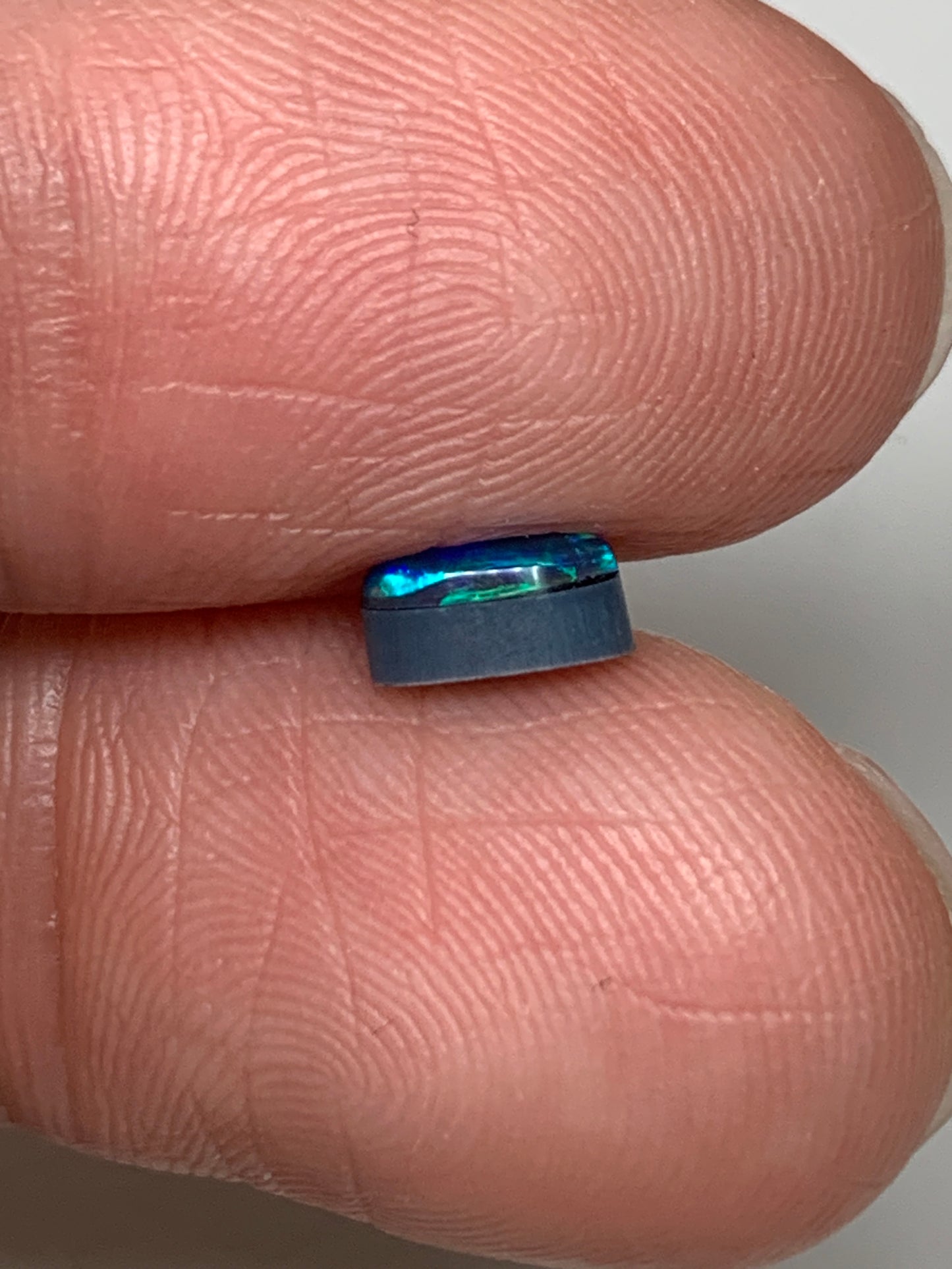 Emerald Flash. Lightning Ridge Doublet Black Opal. 0.50 Ct